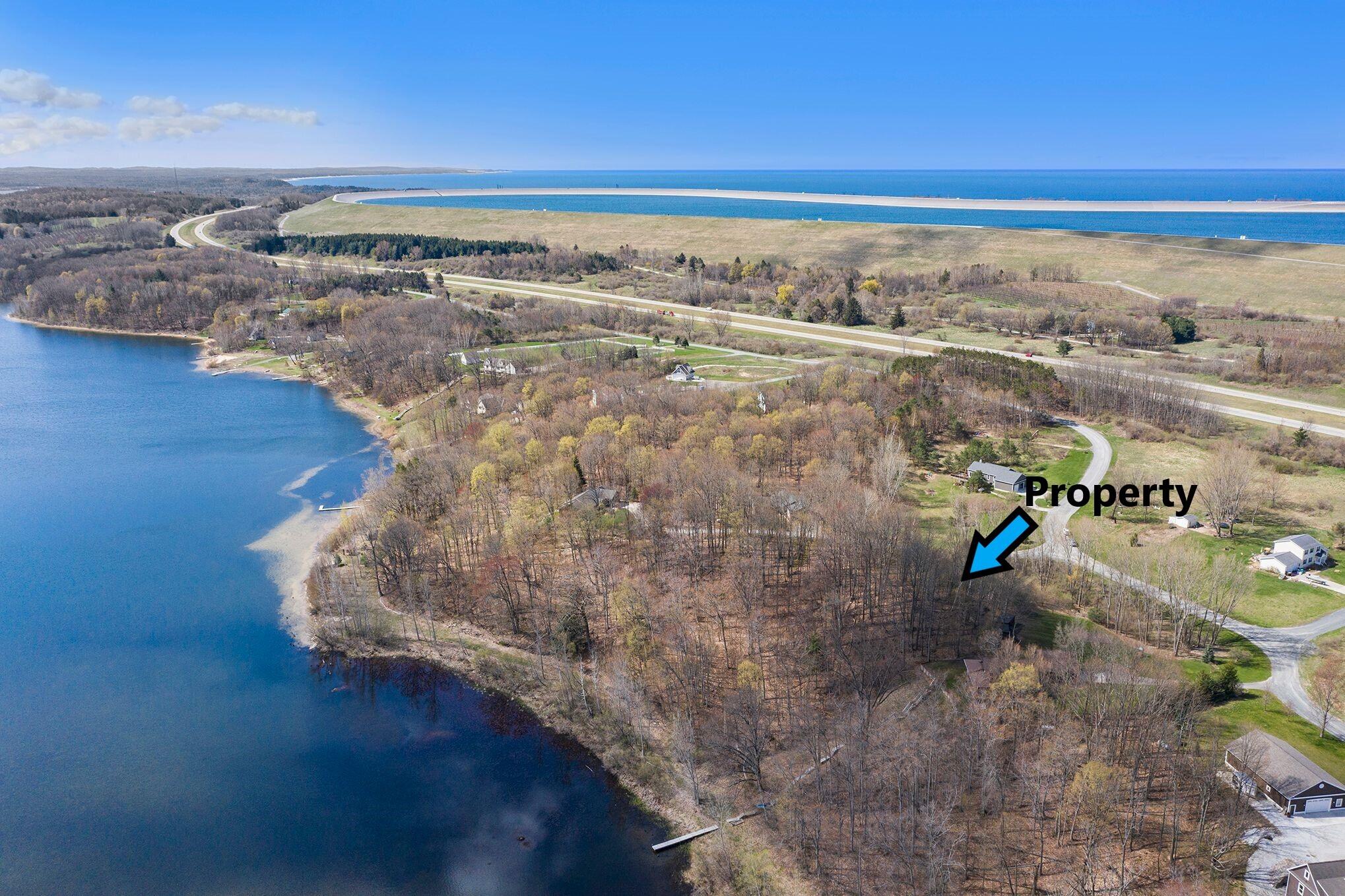 5424 W Oak Point Road Ludington MI 49431