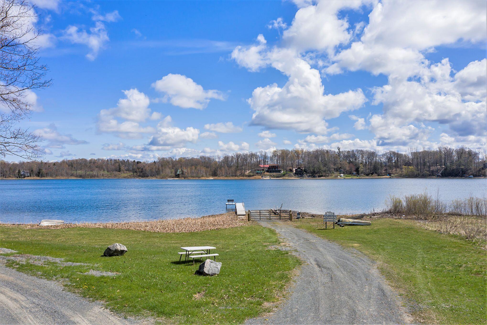 5424 W Oak Point Road Ludington MI 49431