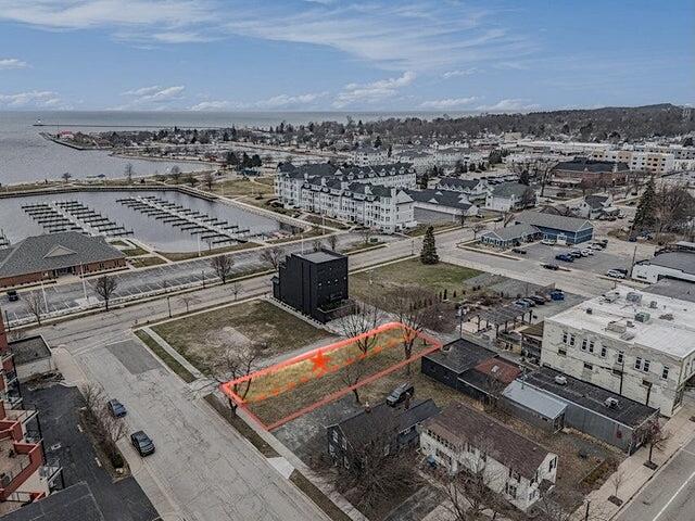 106.5 W Danaher Street Ludington MI 49431