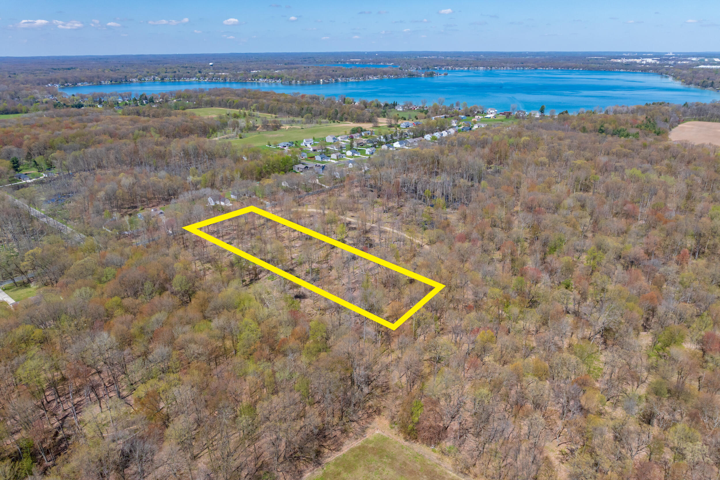 10905 E Shore Drive Portage MI 49002