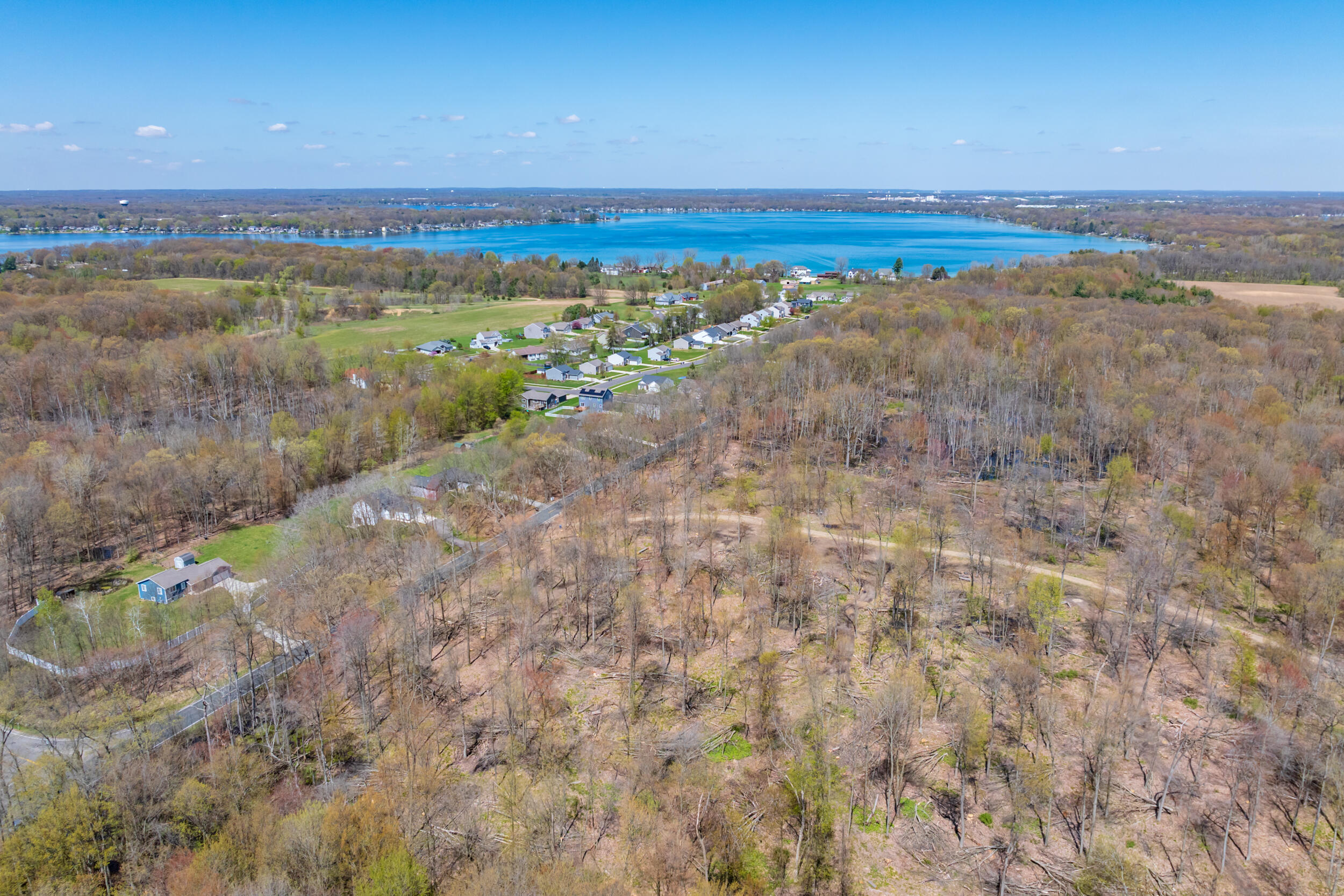 10905 E Shore Drive Portage MI 49002