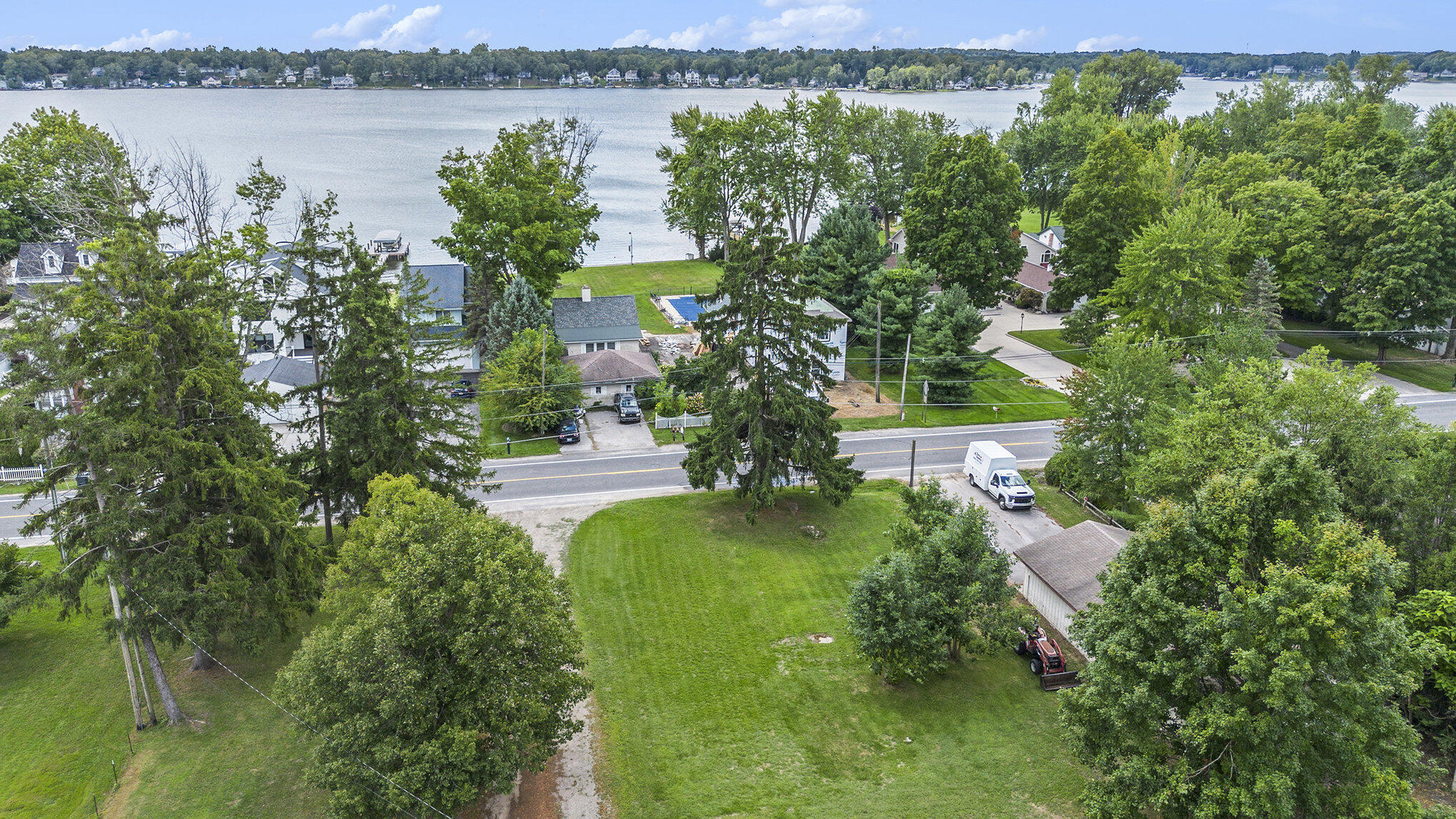 5586 Paw Paw Lake Road Coloma MI 49038