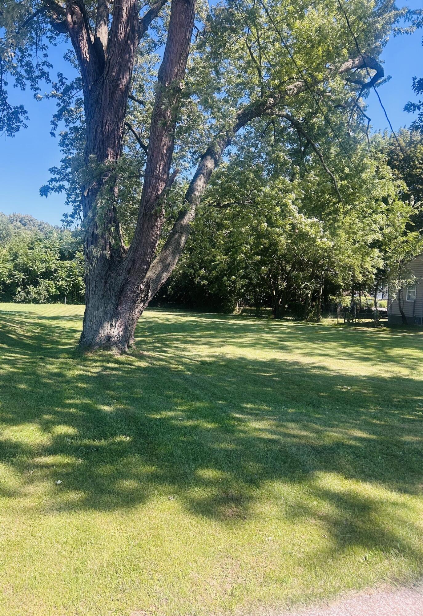 261 S West Street Coloma MI 49038
