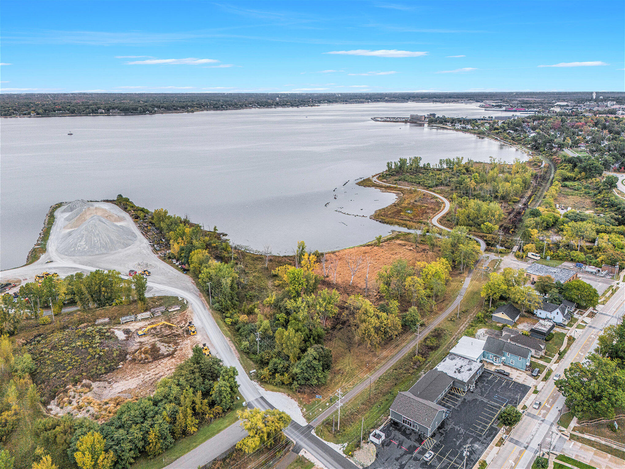 1794 Lakeshore Drive Muskegon MI 49441