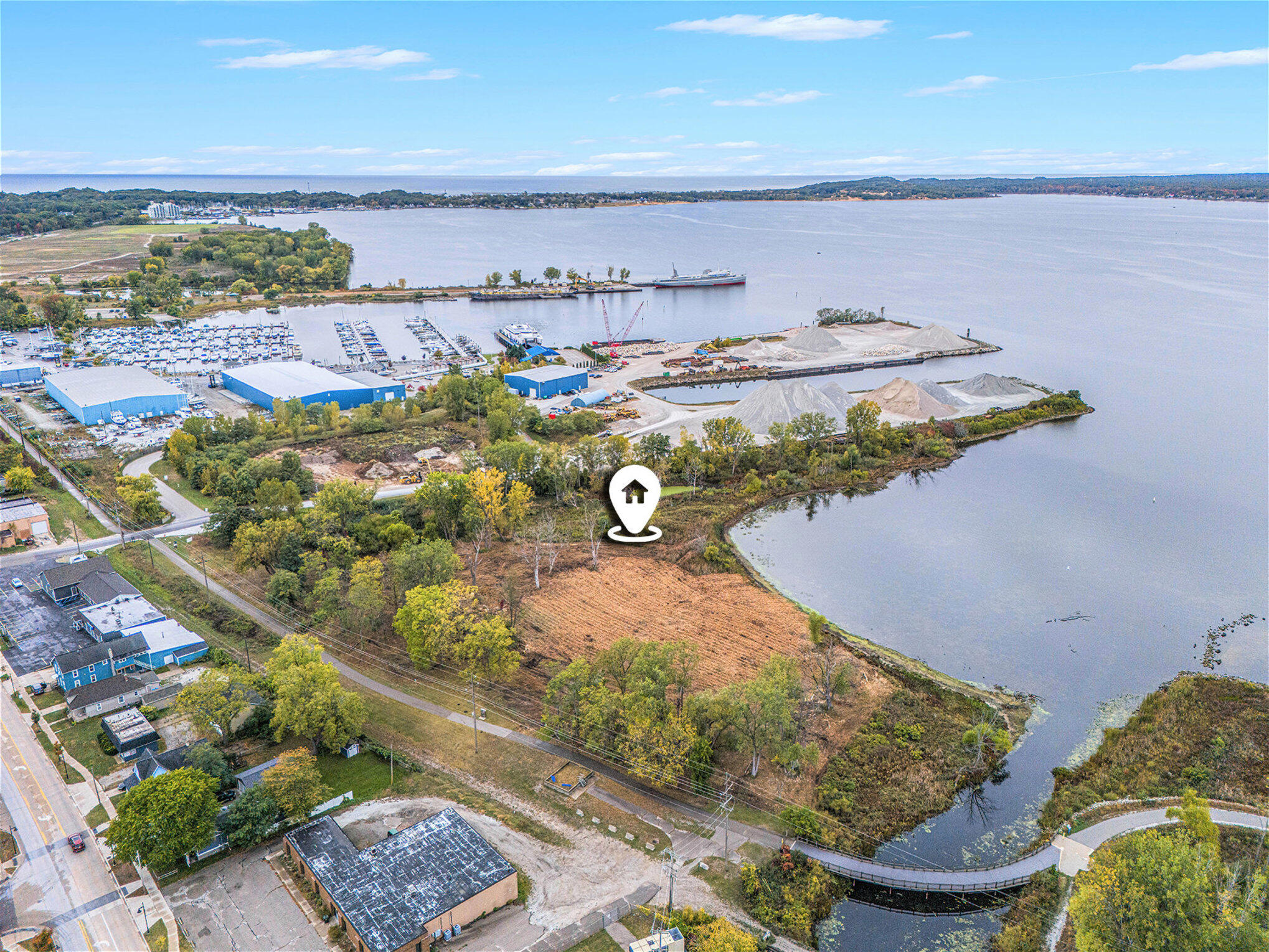1794 Lakeshore Drive Muskegon MI 49441