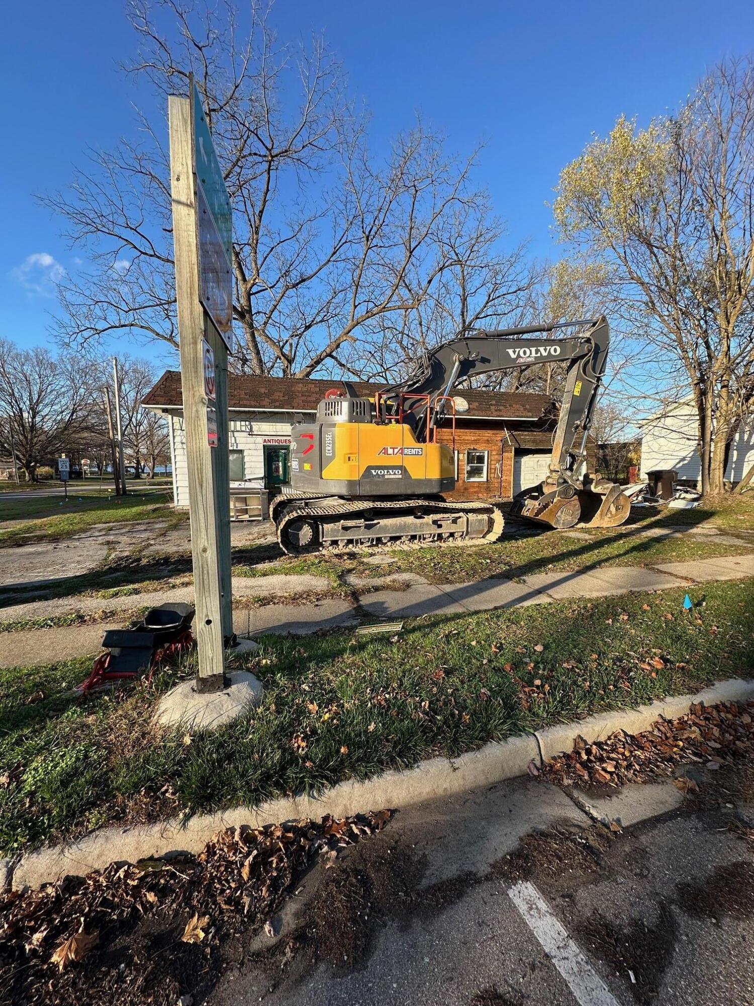 26828 W Main Street Edwardsburg MI 49112