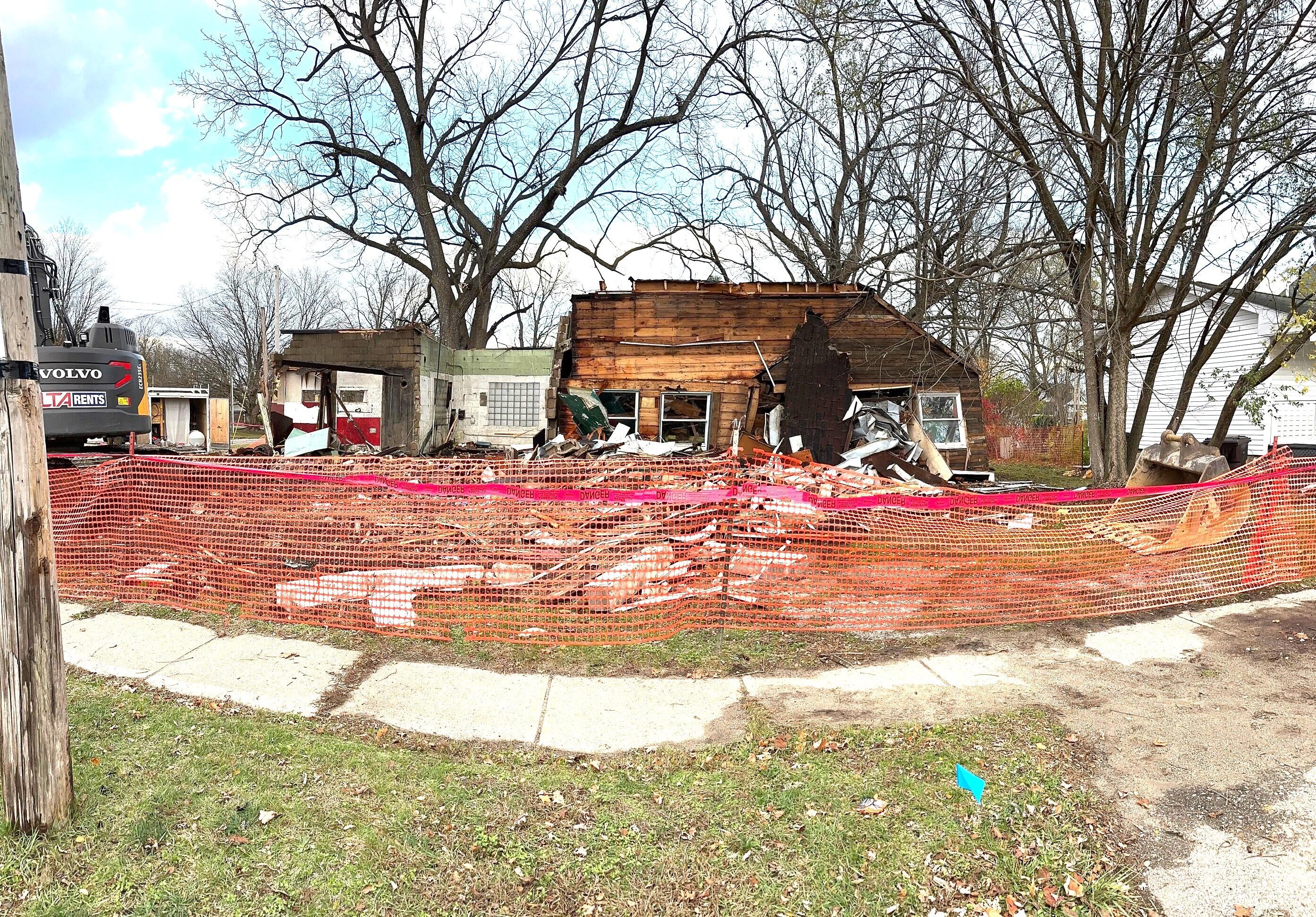 26828 W Main Street Edwardsburg MI 49112