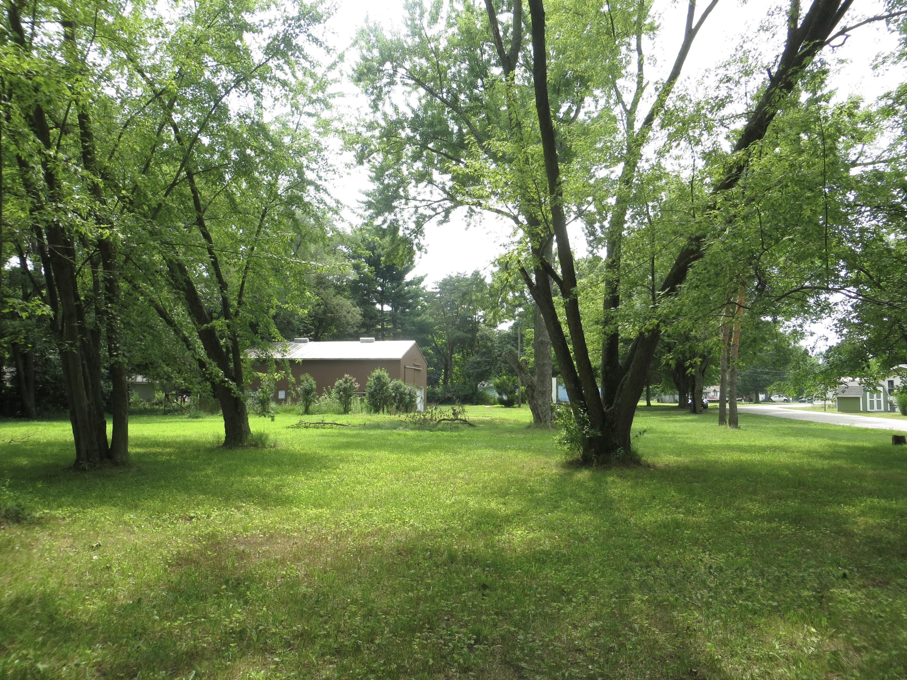 25035 Maple Street Edwardsburg MI 49112