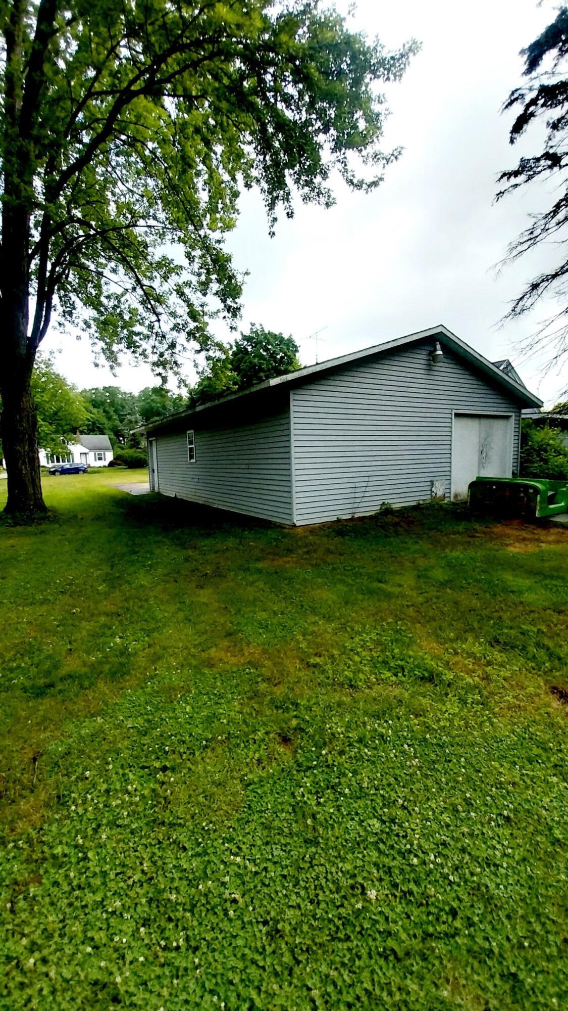 924 Parchmount Avenue Kalamazoo MI 49004