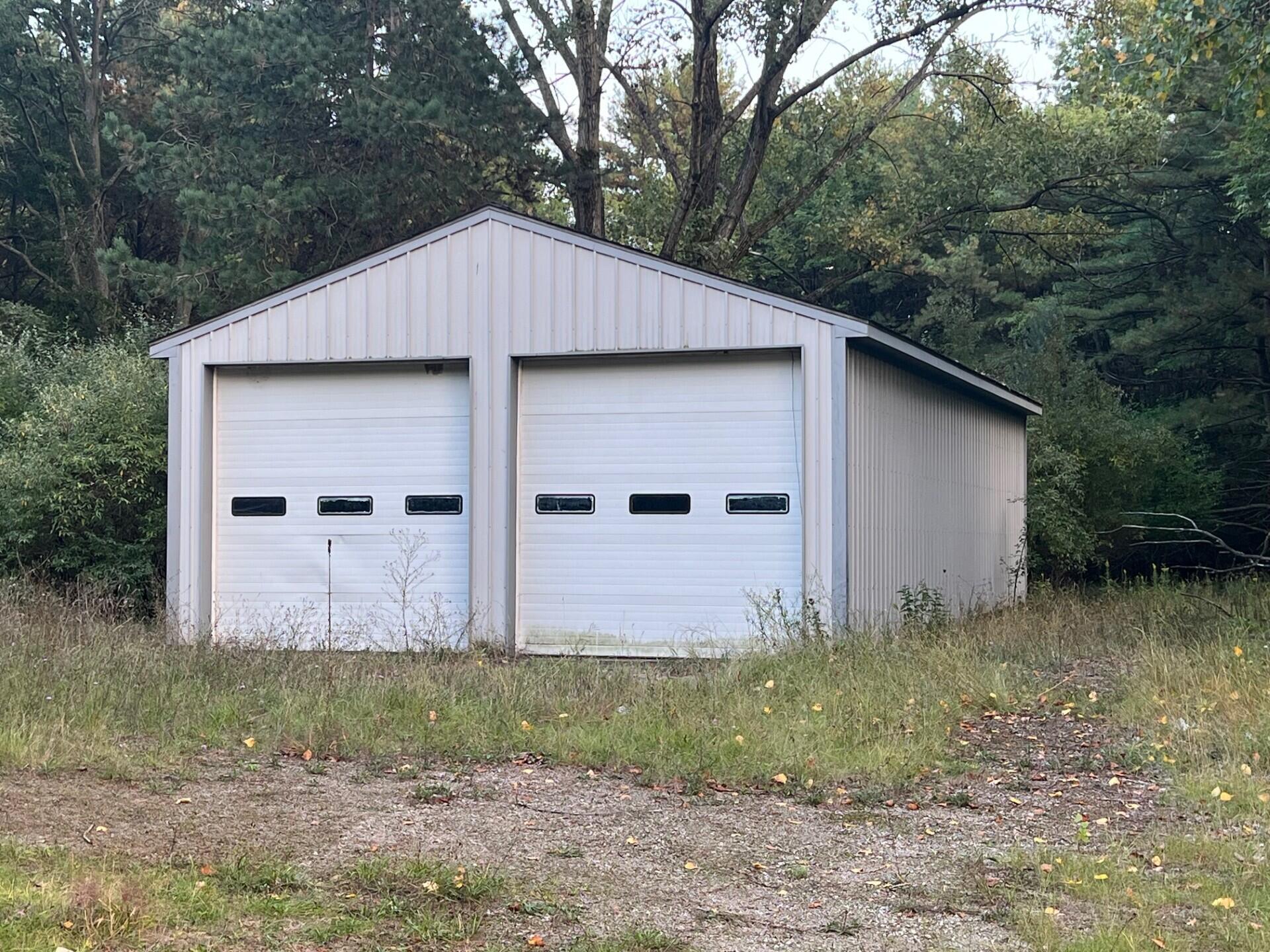 2025 E Sternberg Road Muskegon MI 49444