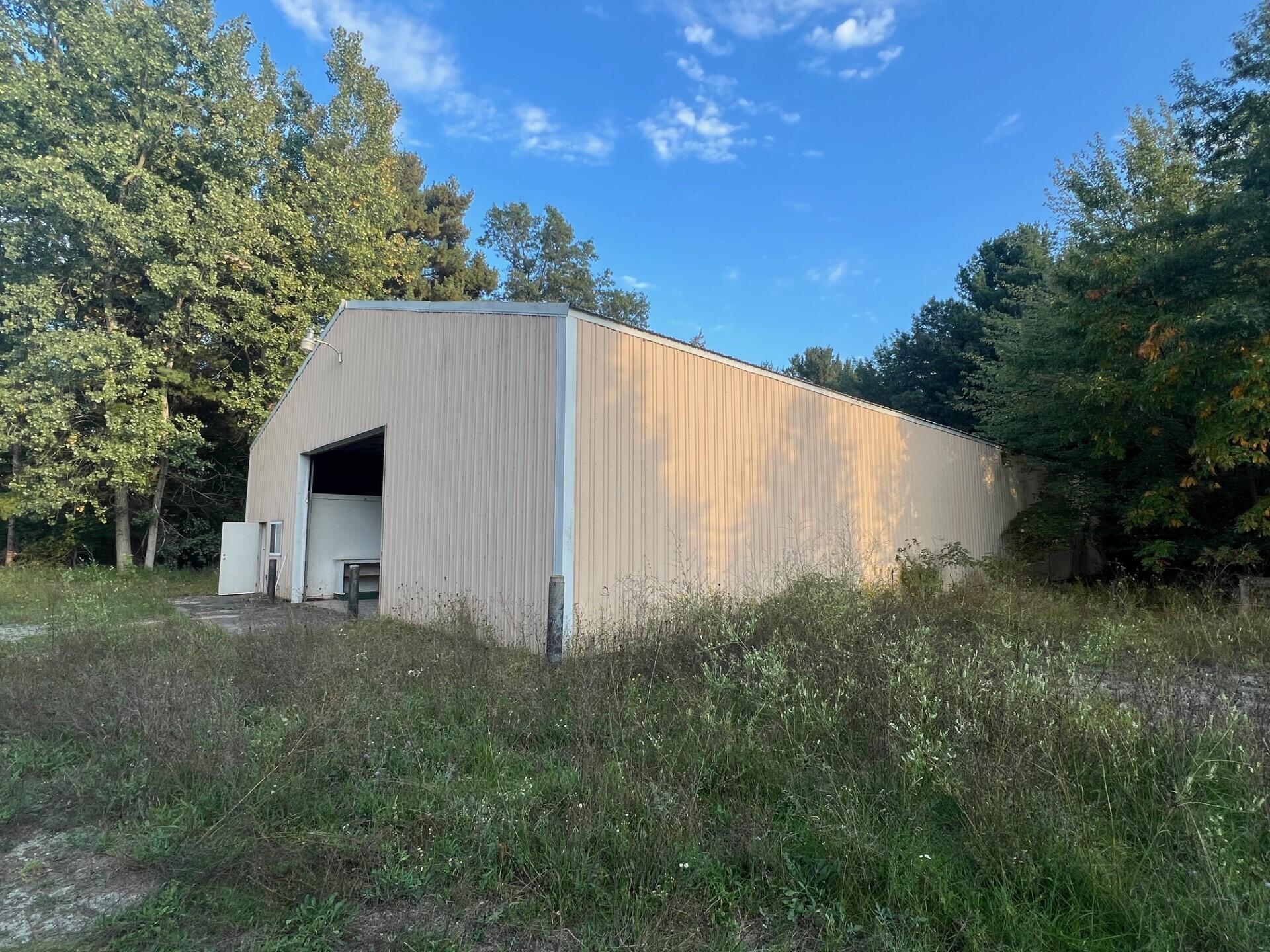 2025 E Sternberg Road Muskegon MI 49444