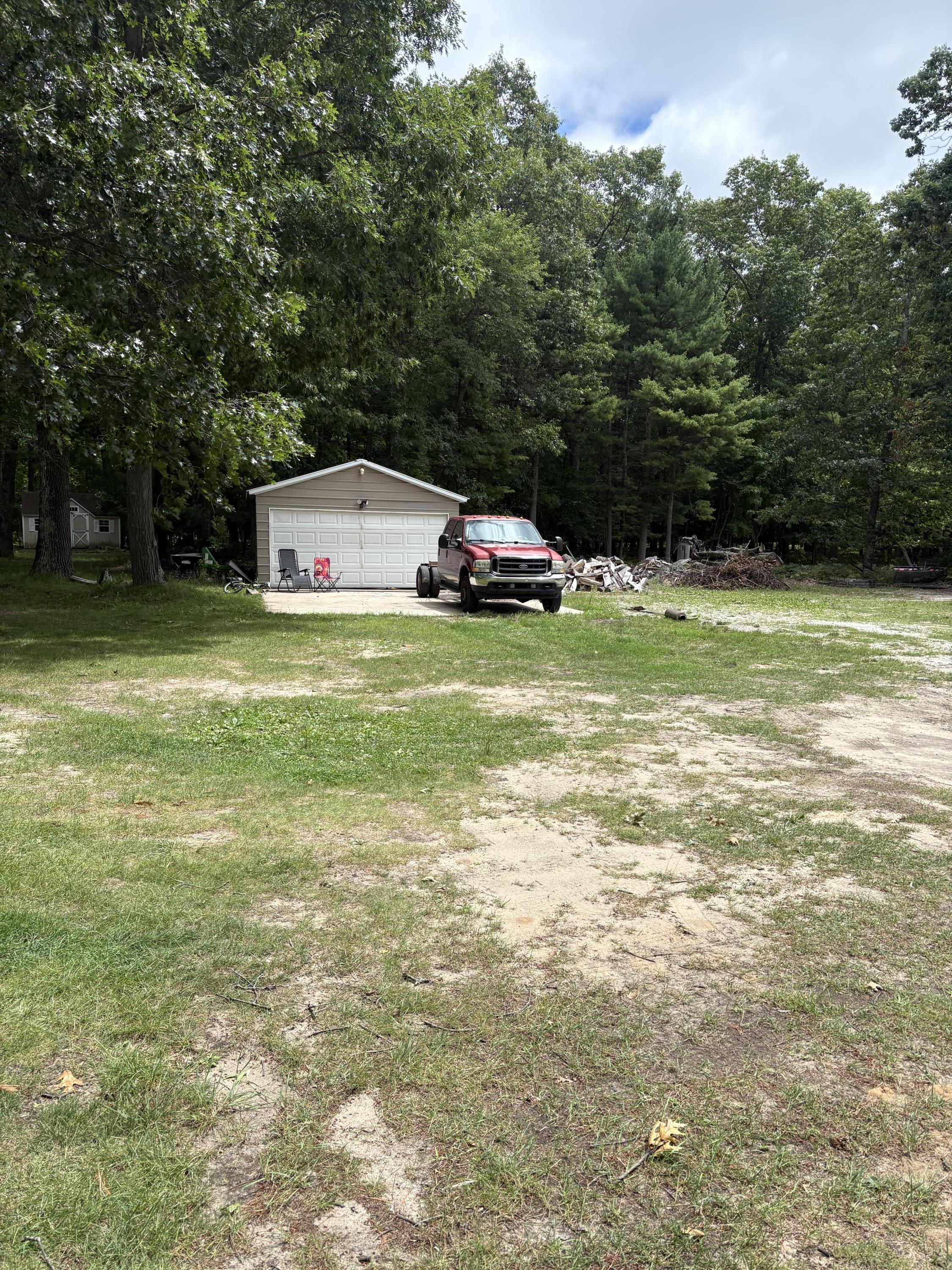 0 V/l Angelwood Drive Muskegon MI 49445