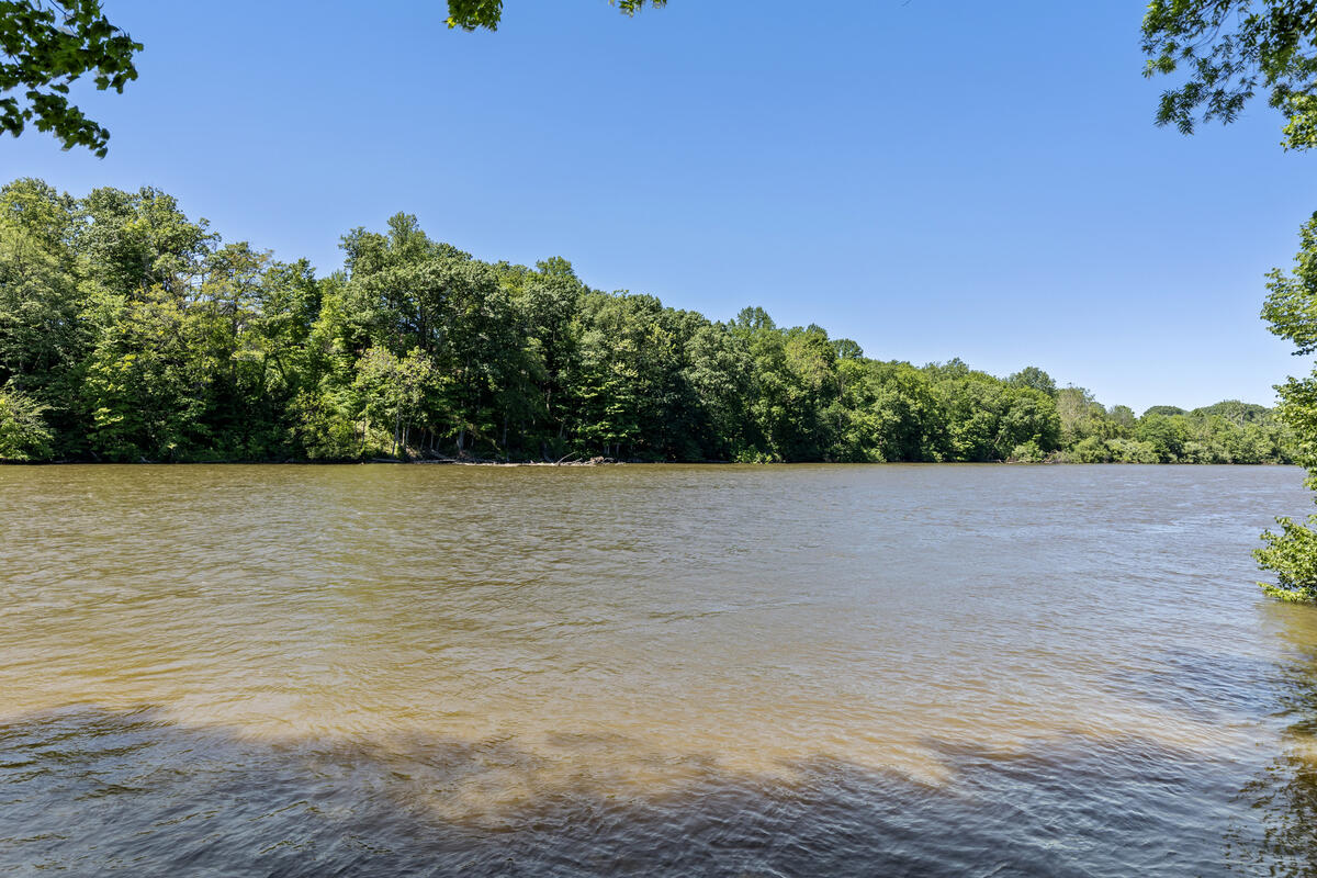 578 Swan River Drive Benton Harbor MI 49022