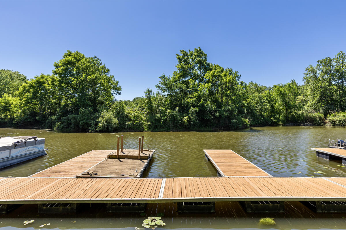 578 Swan River Drive Benton Harbor MI 49022