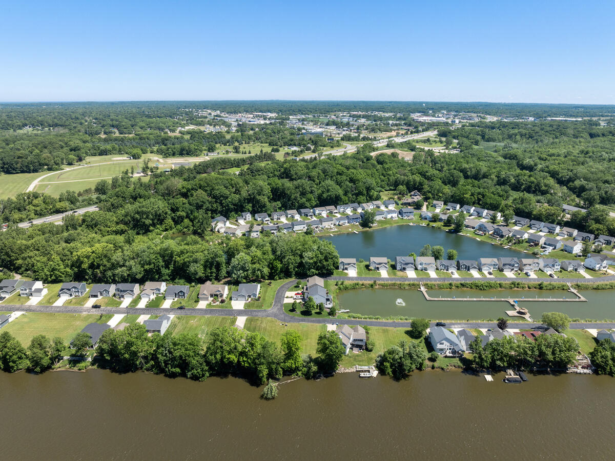 578 Swan River Drive Benton Harbor MI 49022
