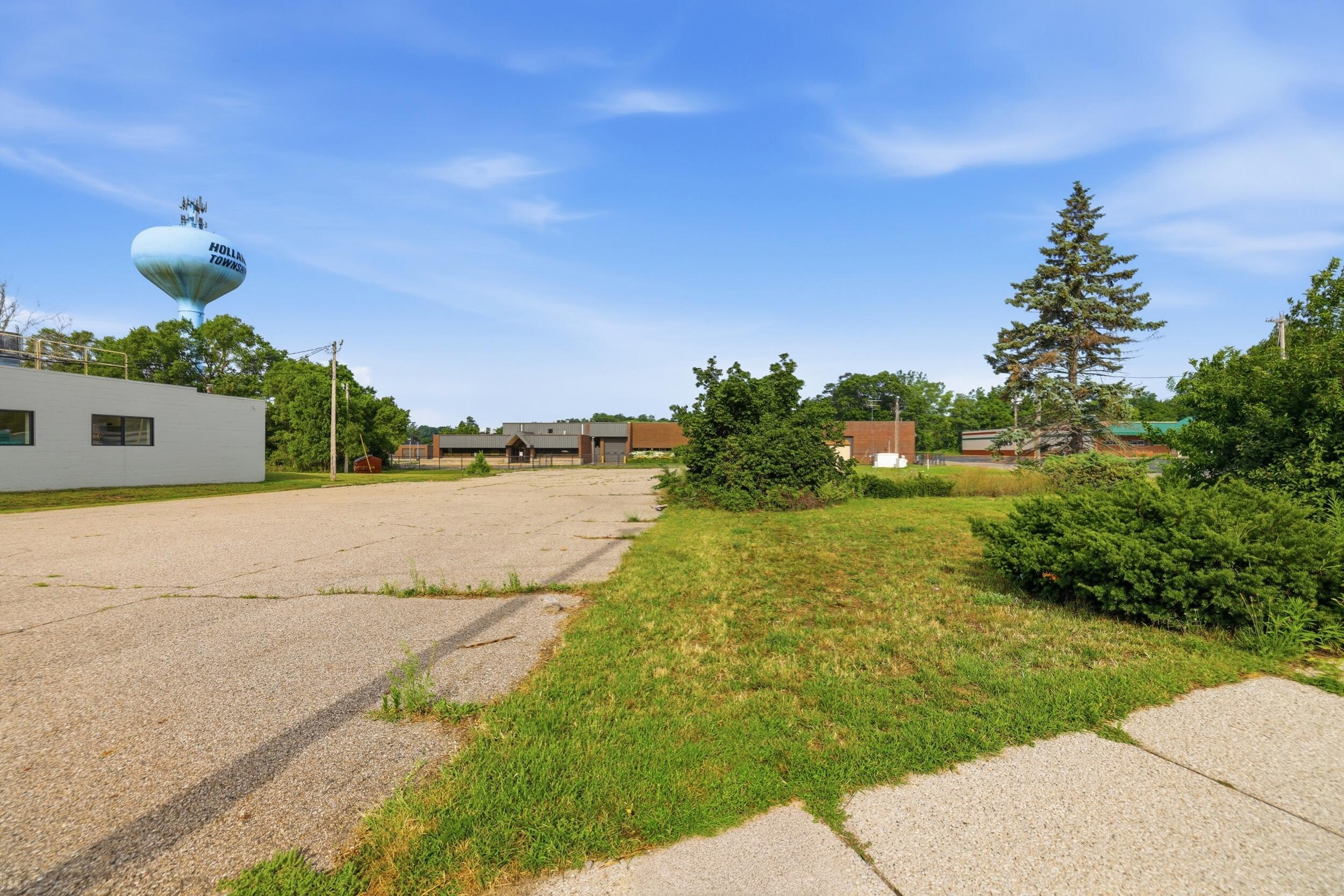 294 N River Avenue Holland MI 49424