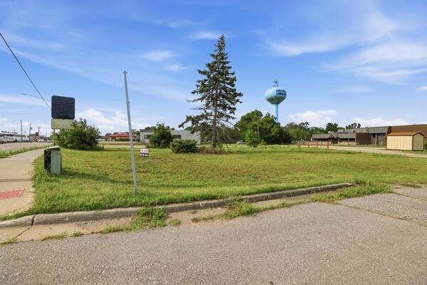 294 N River Avenue Holland MI 49424