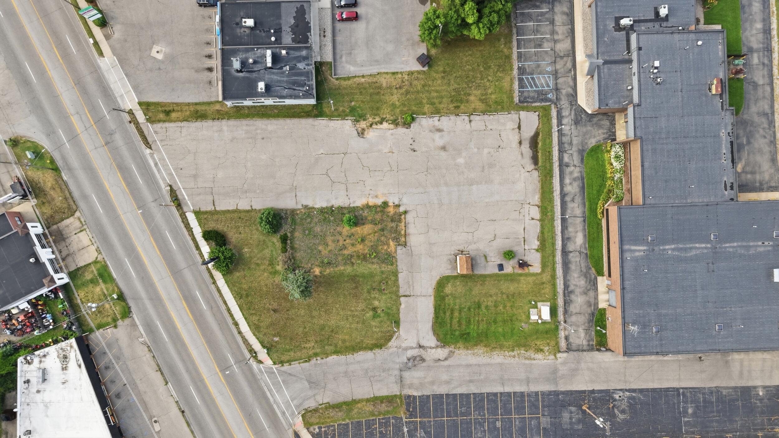 294 N River Avenue Holland MI 49424