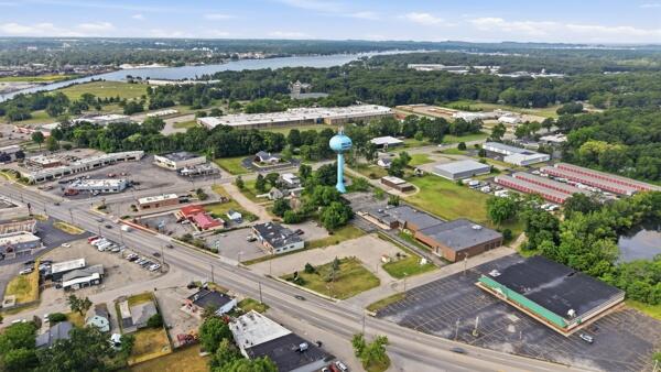 294 N River Avenue Holland MI 49424