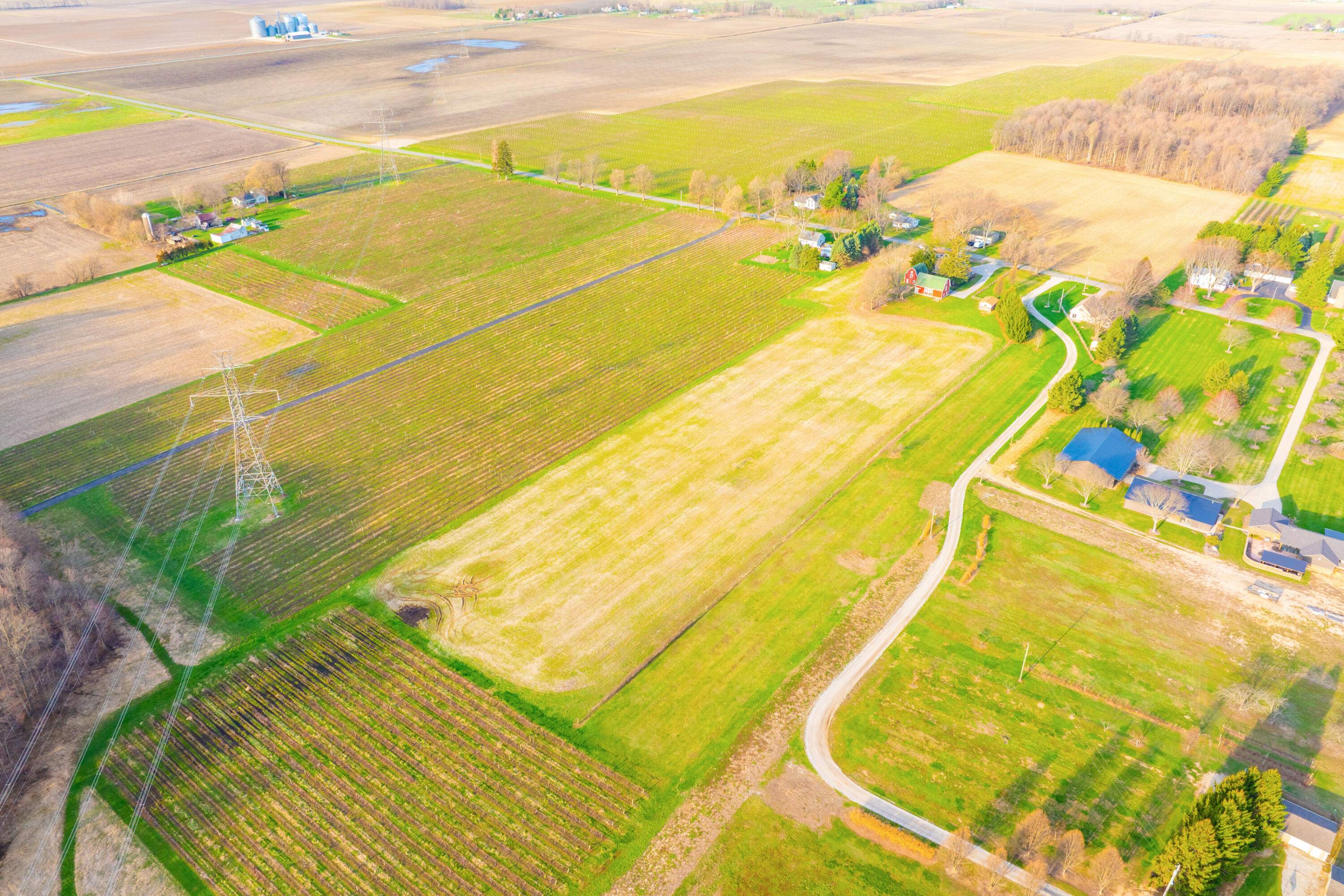 V/l 3 S Scottdale Road Berrien Springs MI 49103