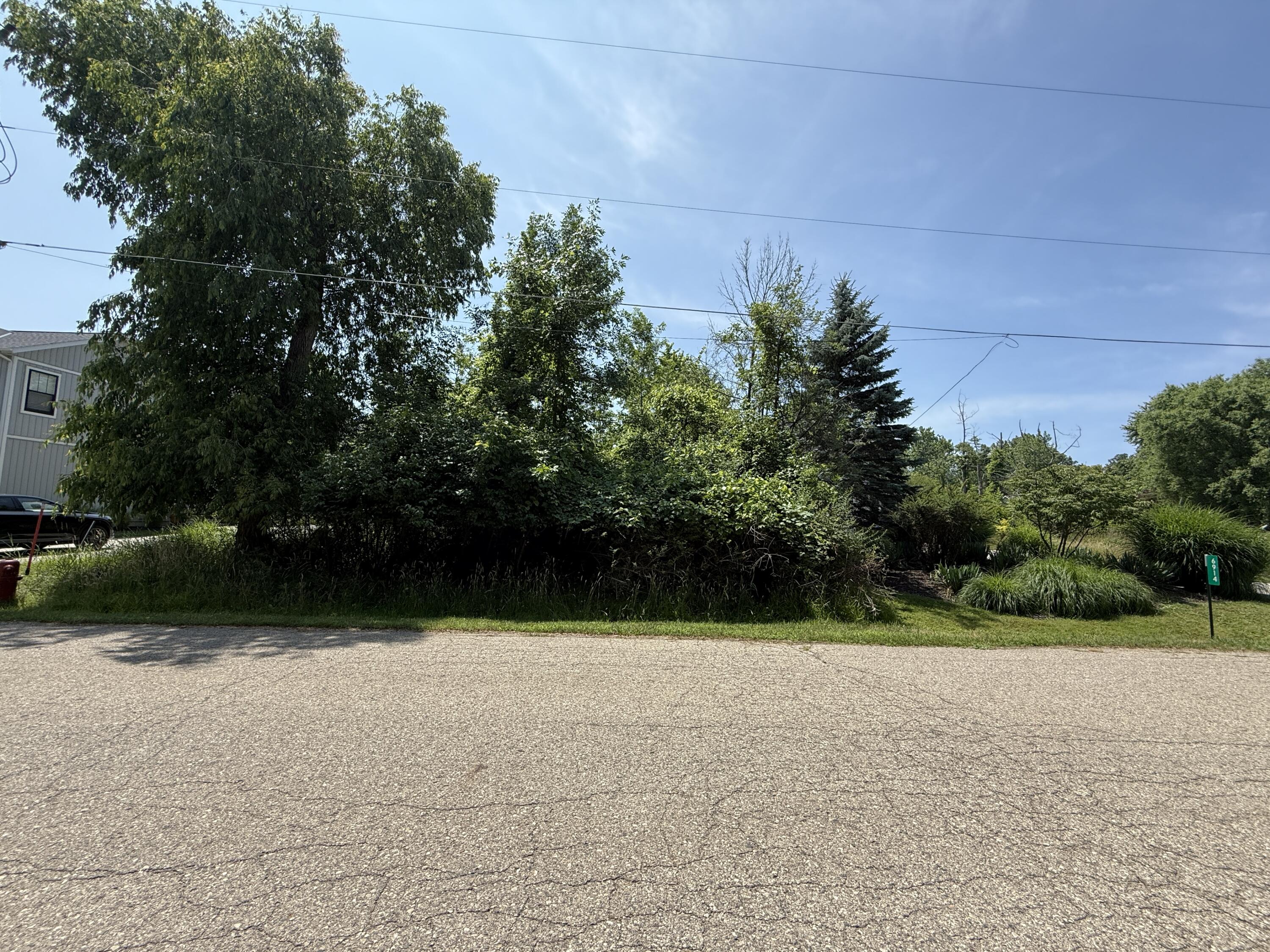 6912 3rd Street Douglas MI 49406