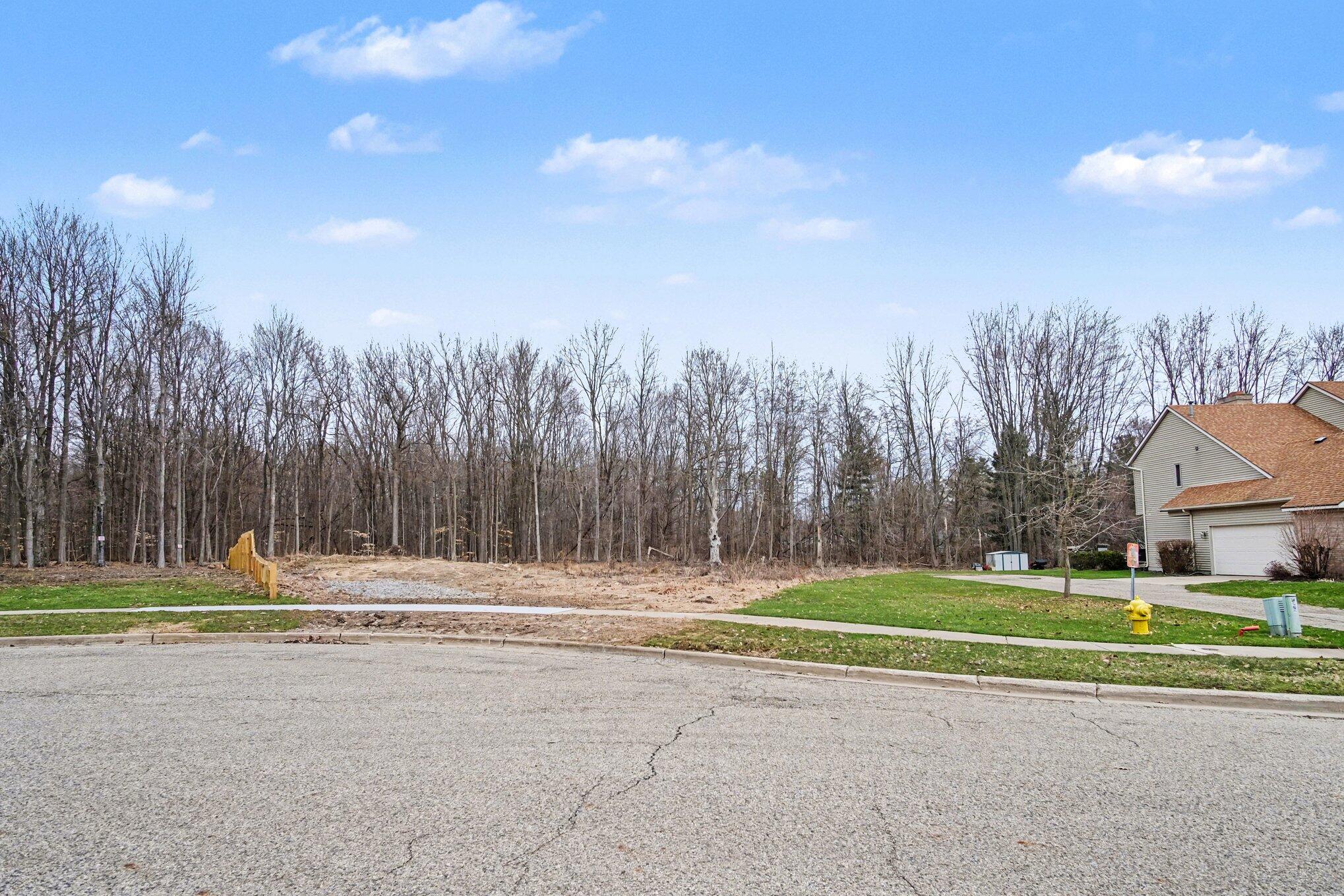 4089 Mission Street NW Grand Rapids MI 49534