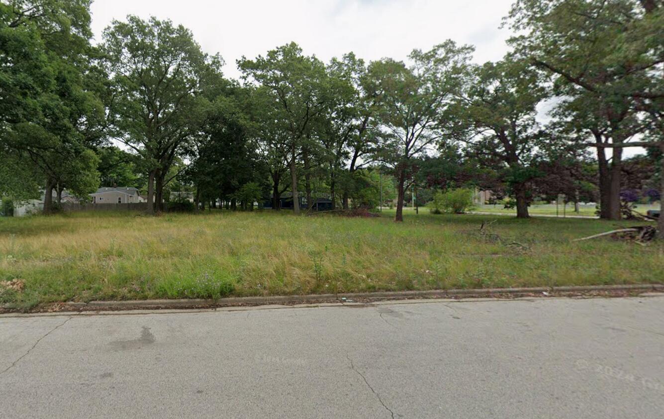2130 Elwood Street Muskegon MI 49444