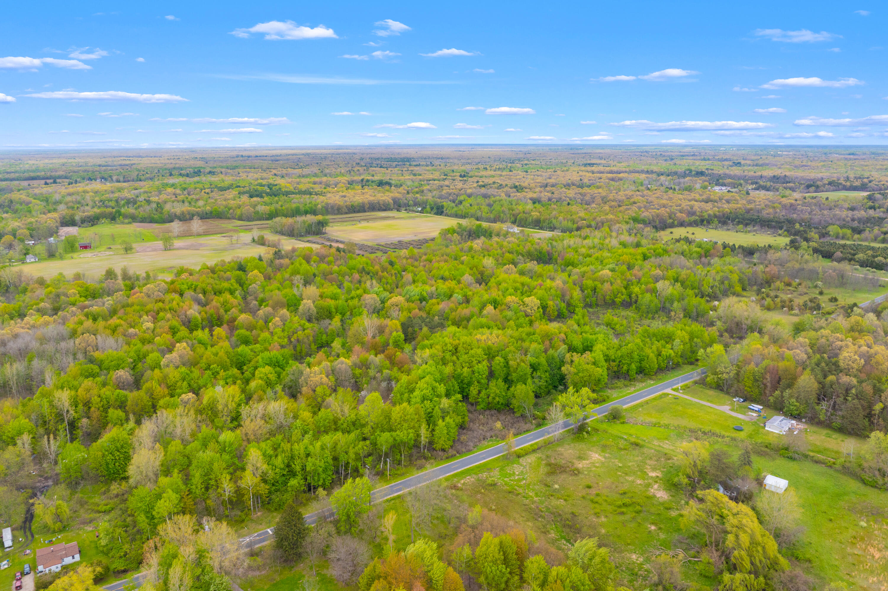 V/l-c 102nd Avenue Grand Junction MI 49056