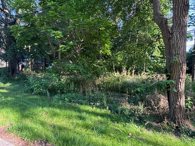945 Petrie Avenue Norton Shores MI 49441