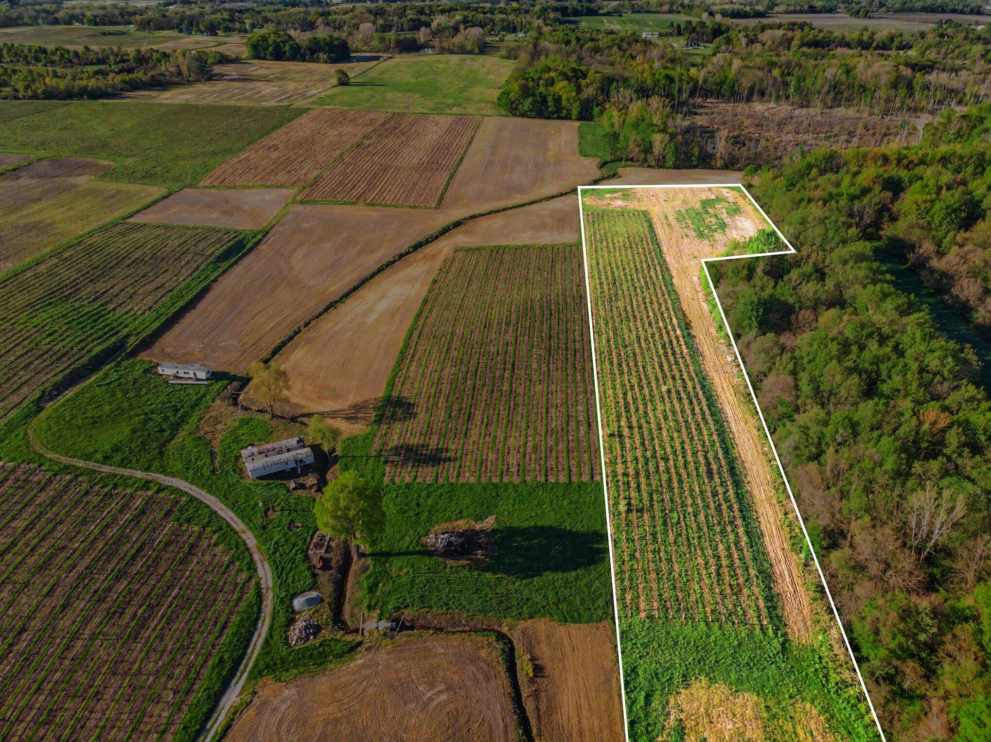 V/l E Hinchman Road Berrien Springs MI 49103