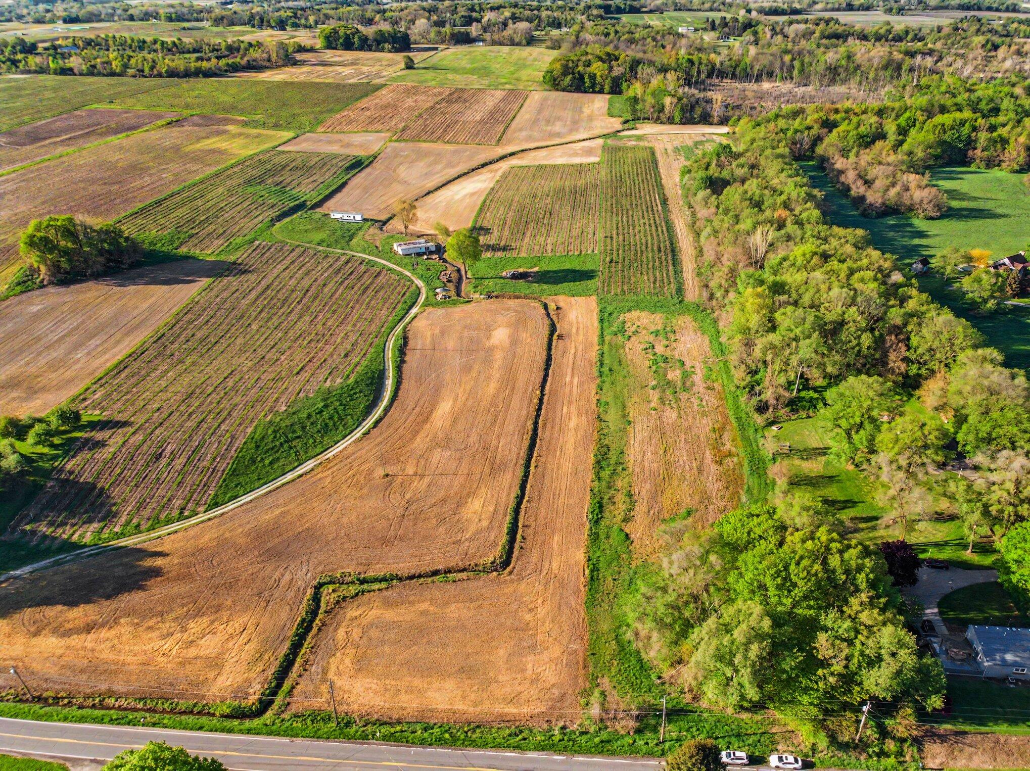 V/l E Hinchman Road Berrien Springs MI 49103
