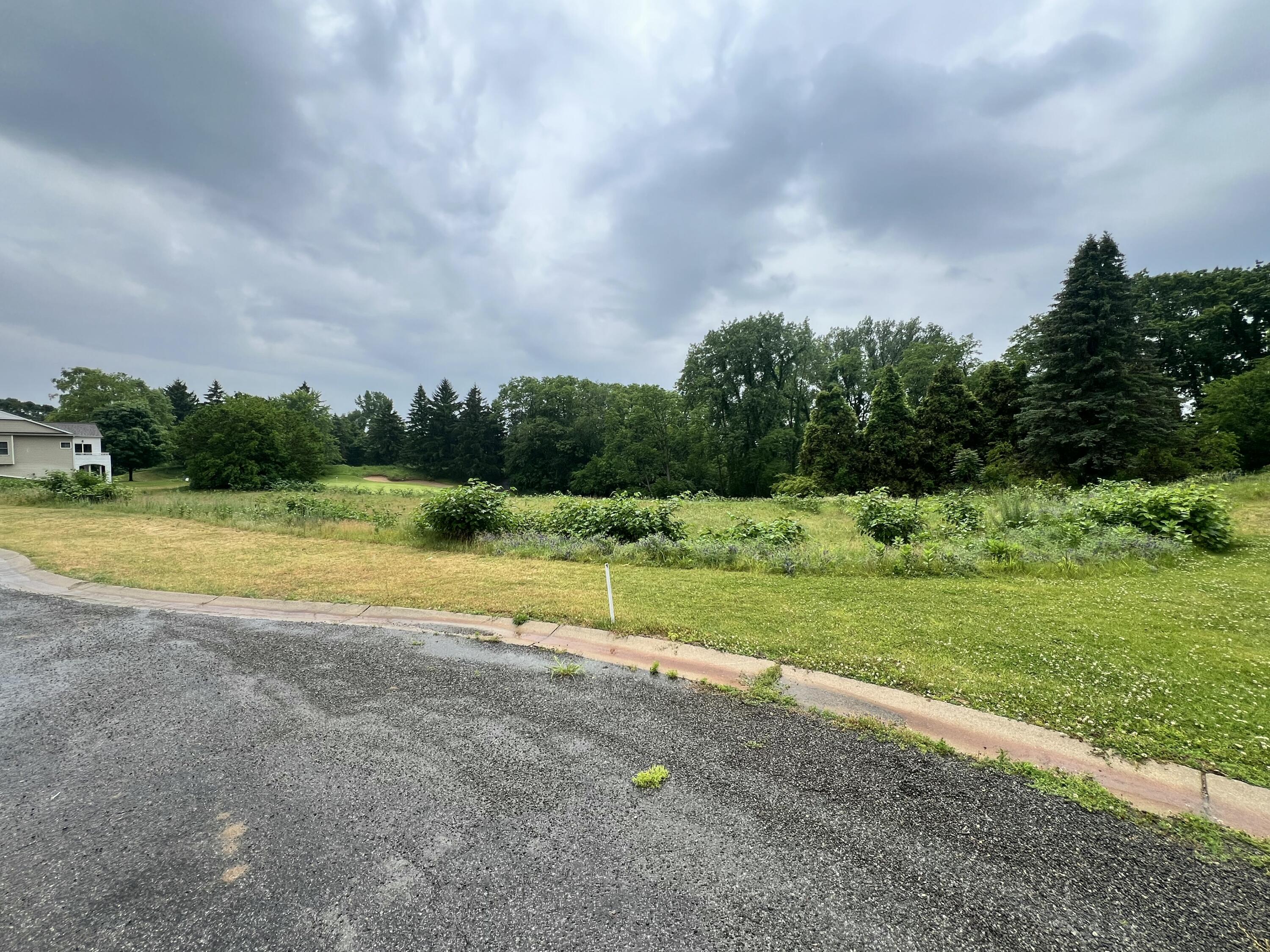 Unit 7,8,9 Medinah Lane Benton Harbor MI 49022