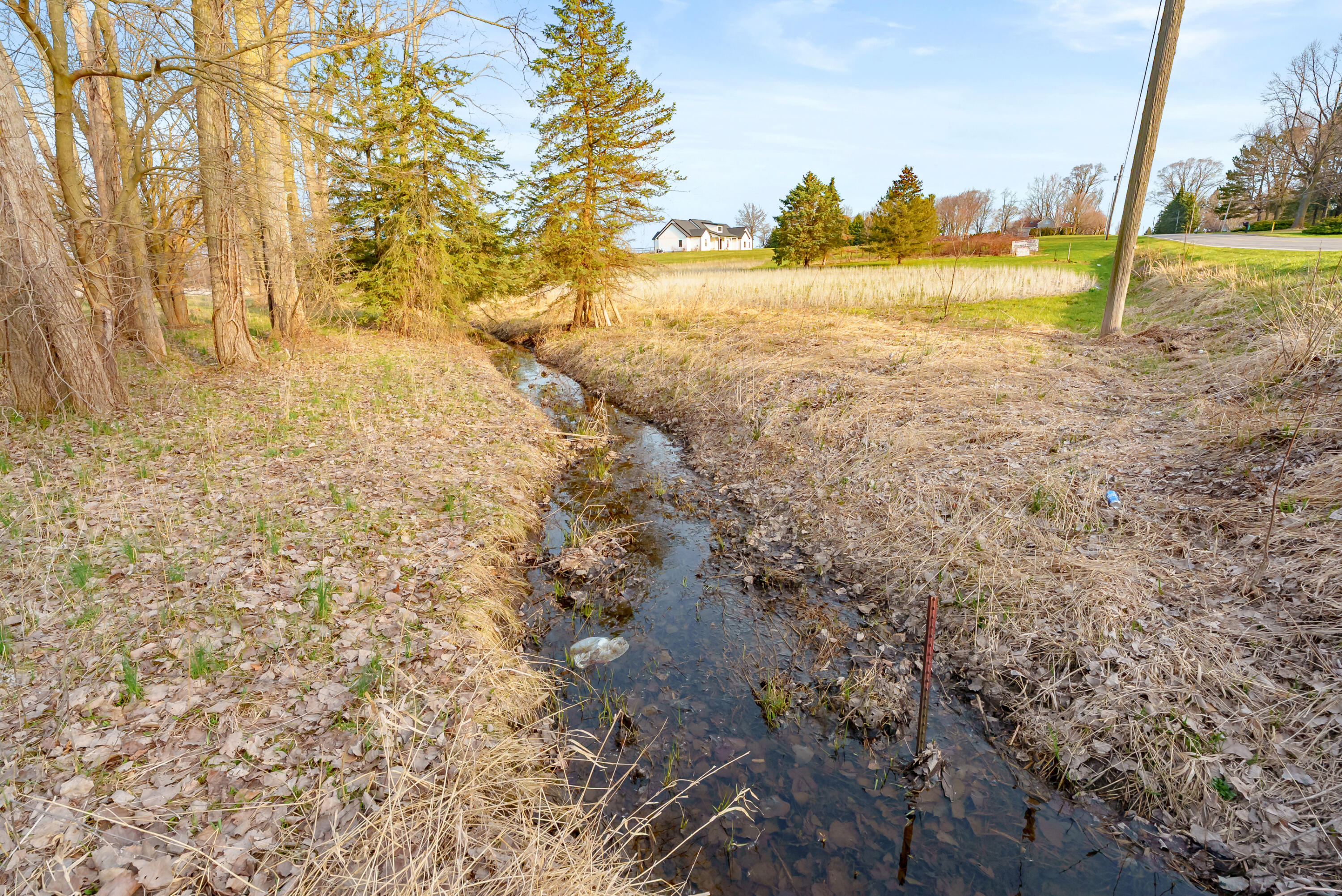 V/l 2 S Scottdale Road Berrien Springs MI 49103
