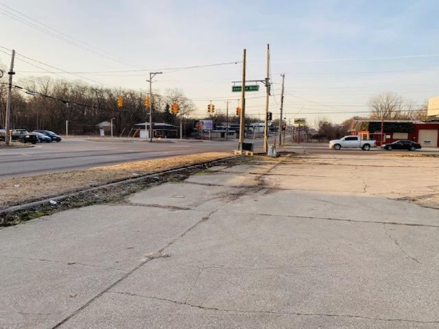 2545 S Getty Street Muskegon MI 49444