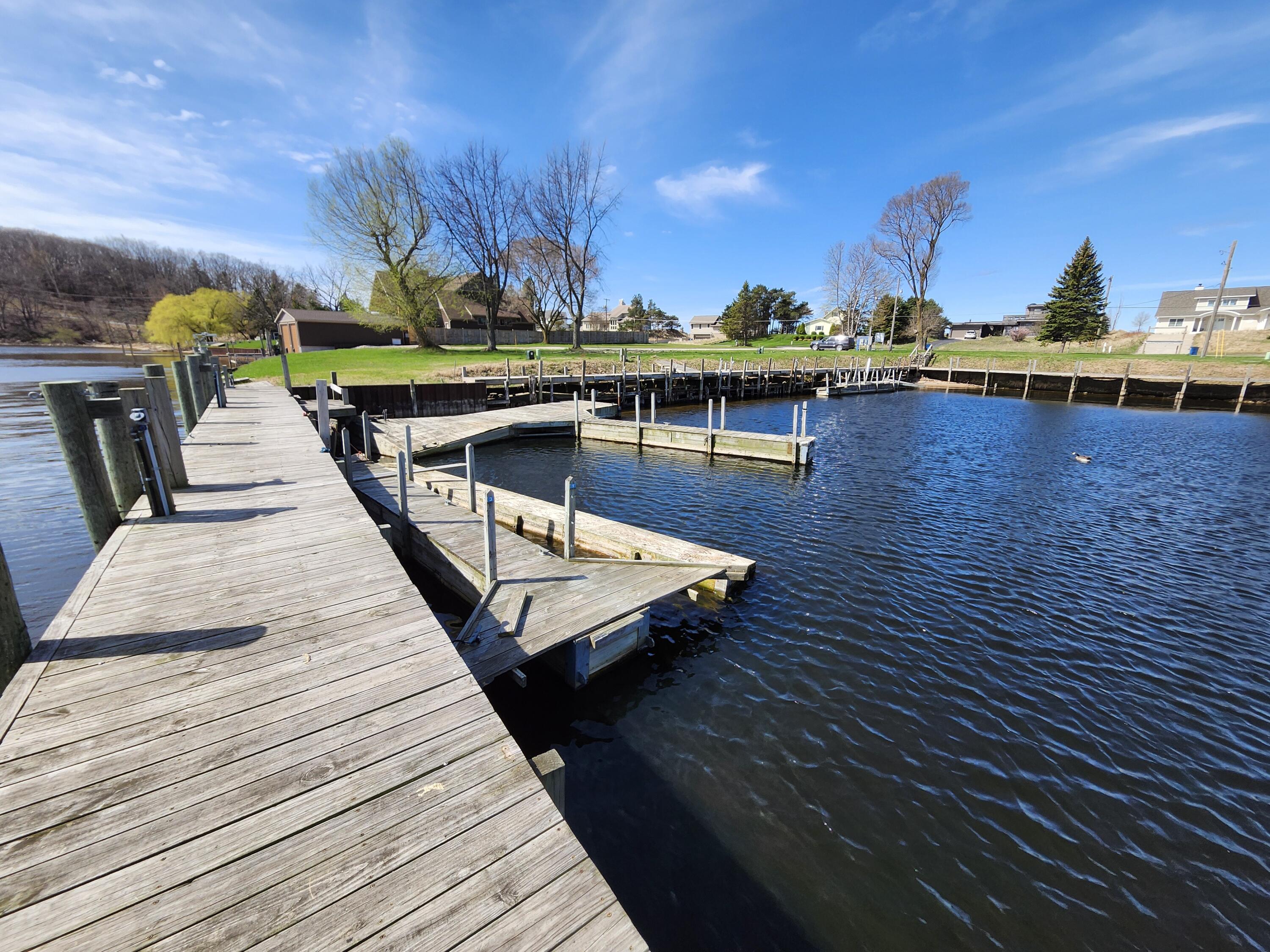 846 S Lakeshore Drive Ludington MI 49431