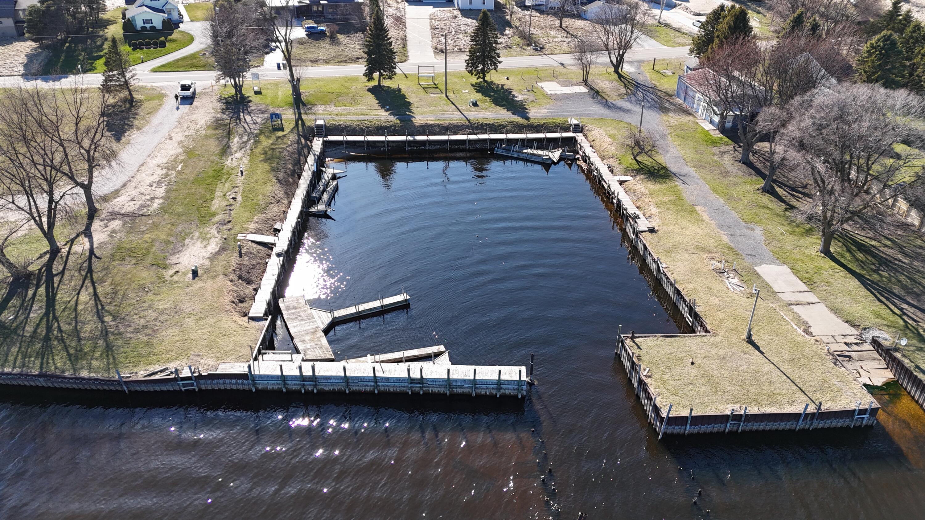 846 S Lakeshore Drive Ludington MI 49431