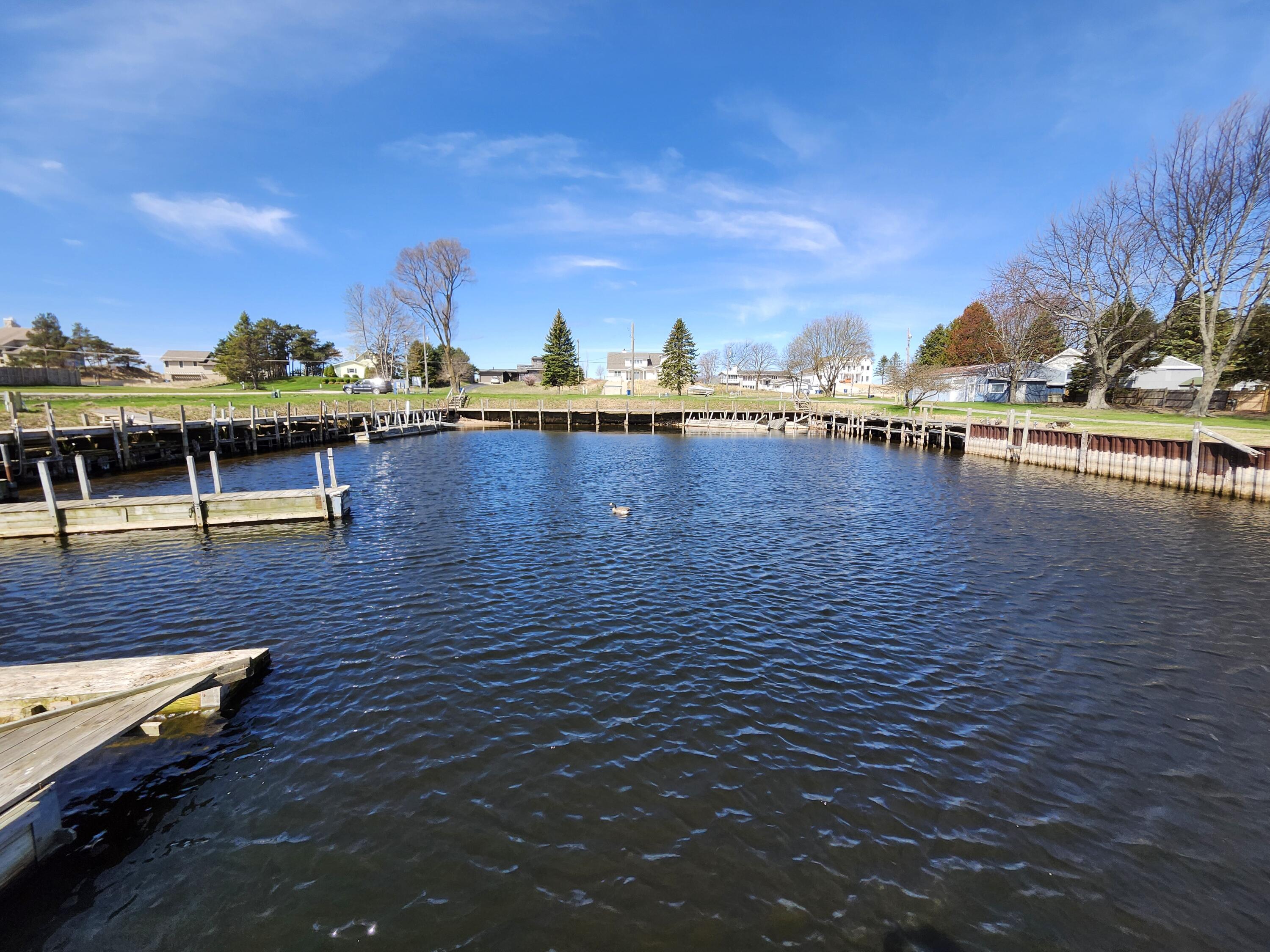 846 S Lakeshore Drive Ludington MI 49431