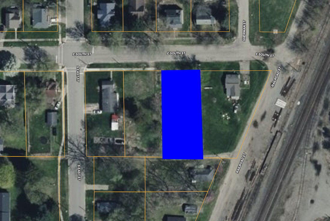 506 South Street Cassopolis MI 49031