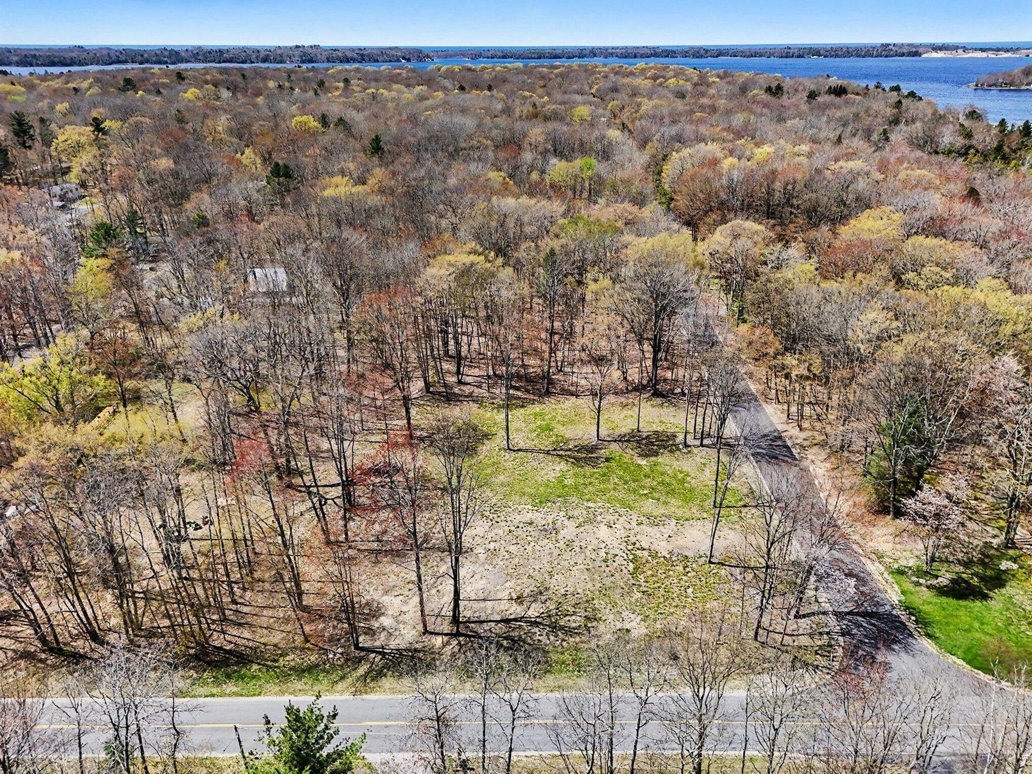4717 N Lincoln Road Ludington MI 49431