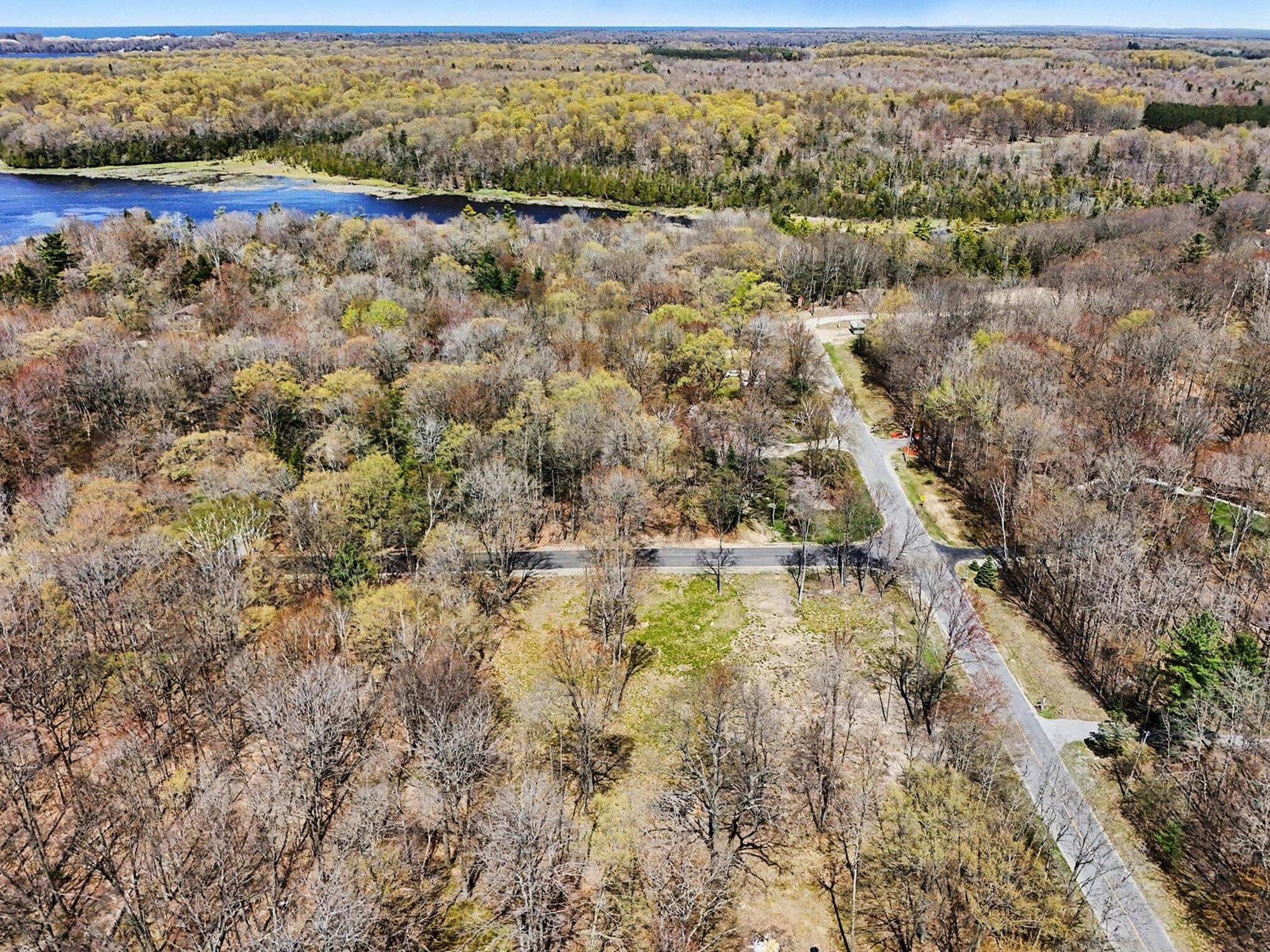 4717 N Lincoln Road Ludington MI 49431