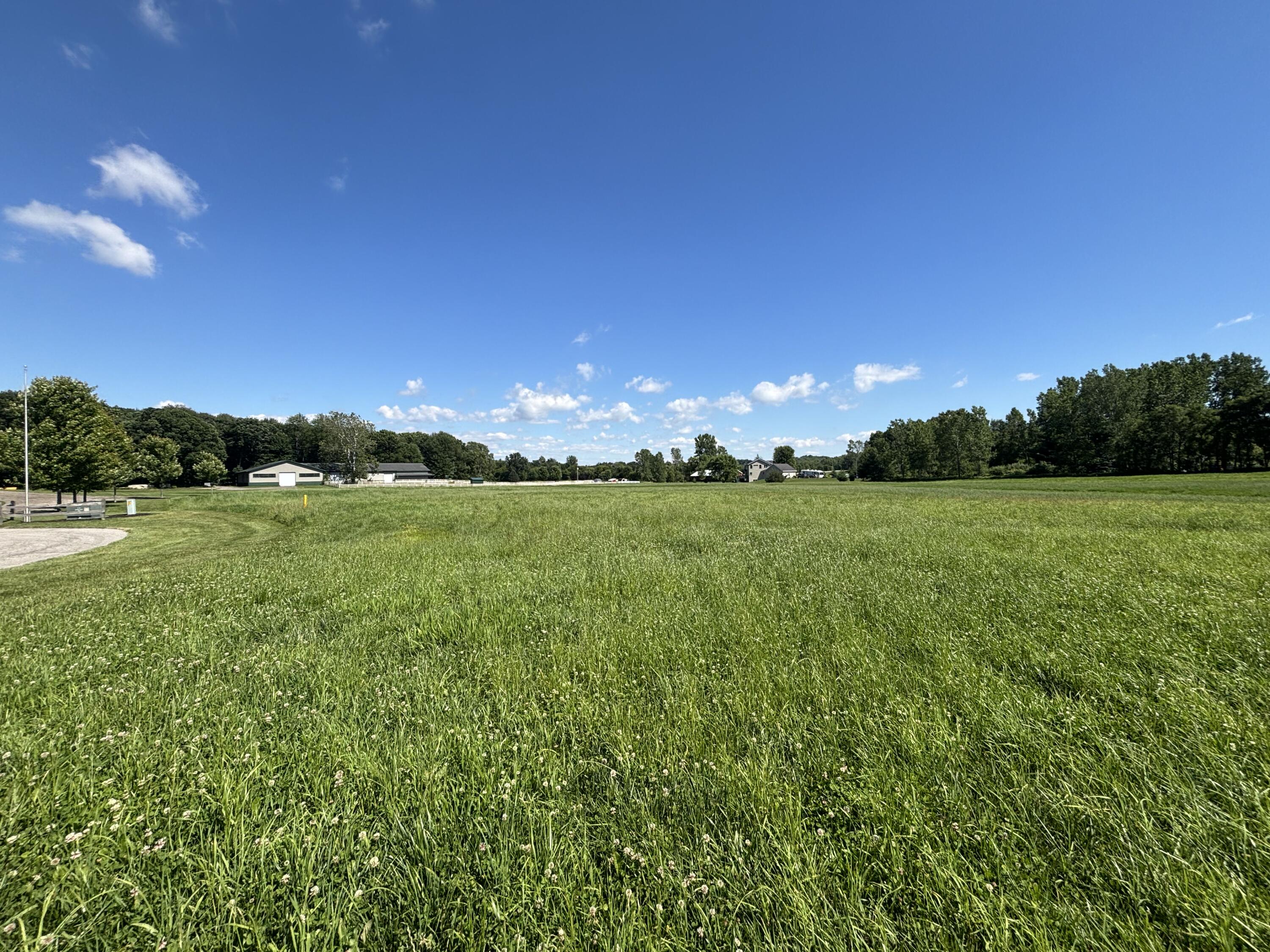 V/l 5a Rustic Lane Hamilton MI 49419