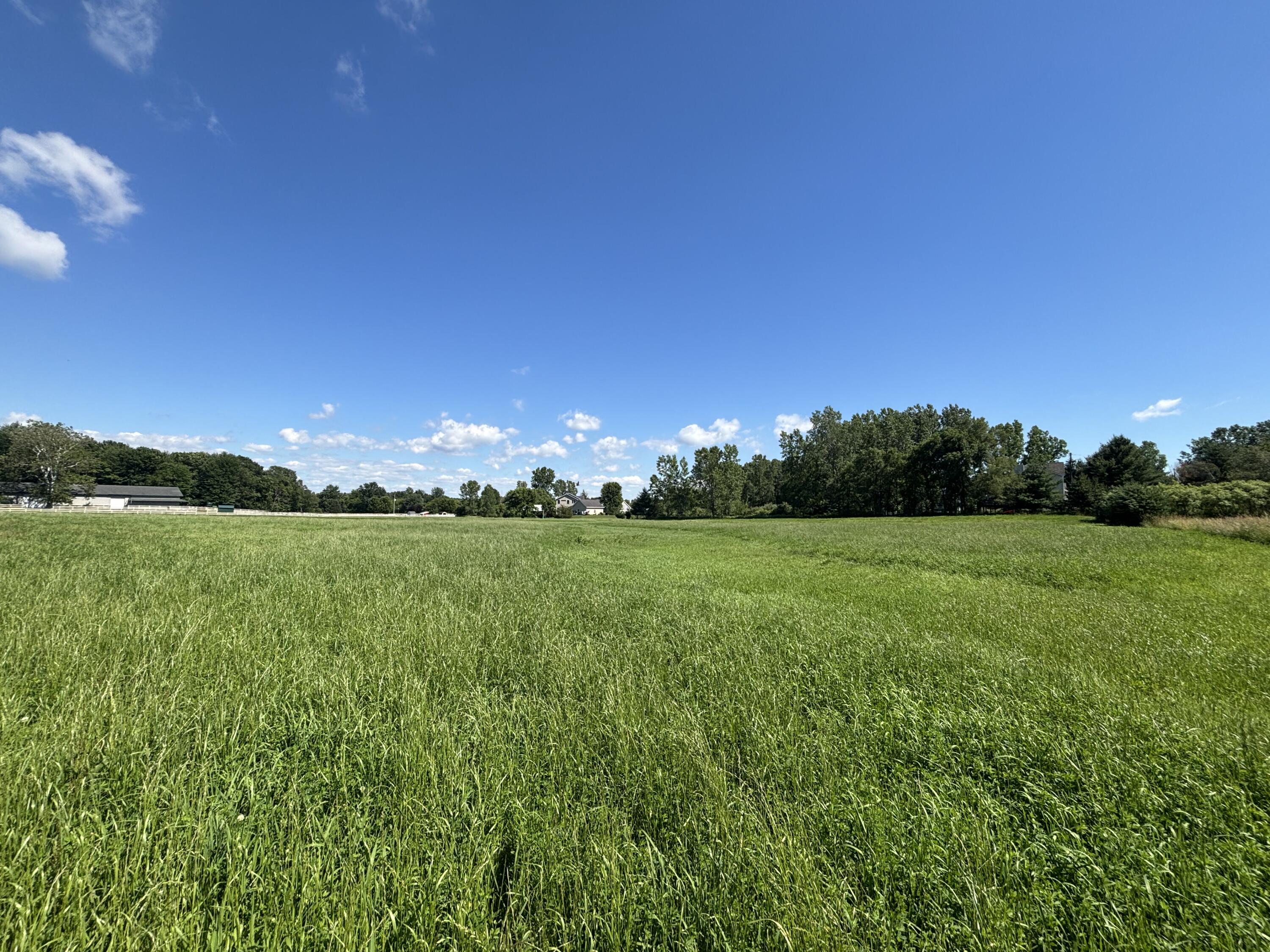 V/l 5a Rustic Lane Hamilton MI 49419