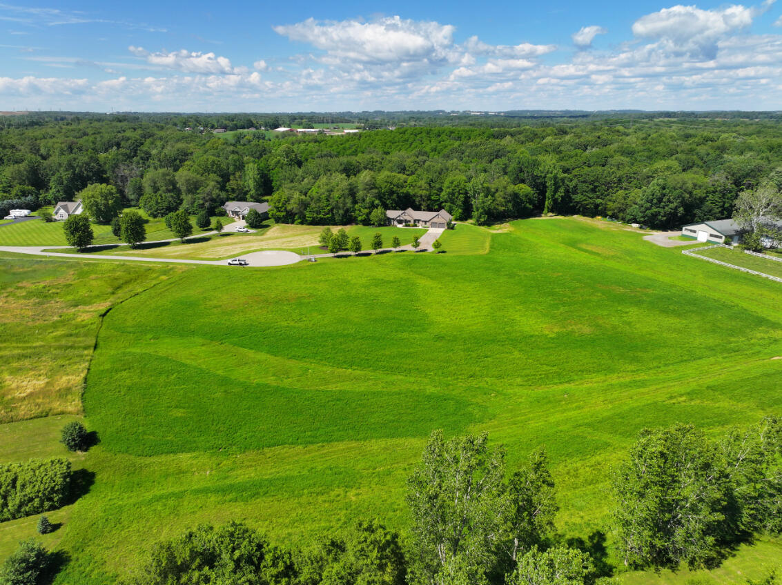 V/l 5a Rustic Lane Hamilton MI 49419