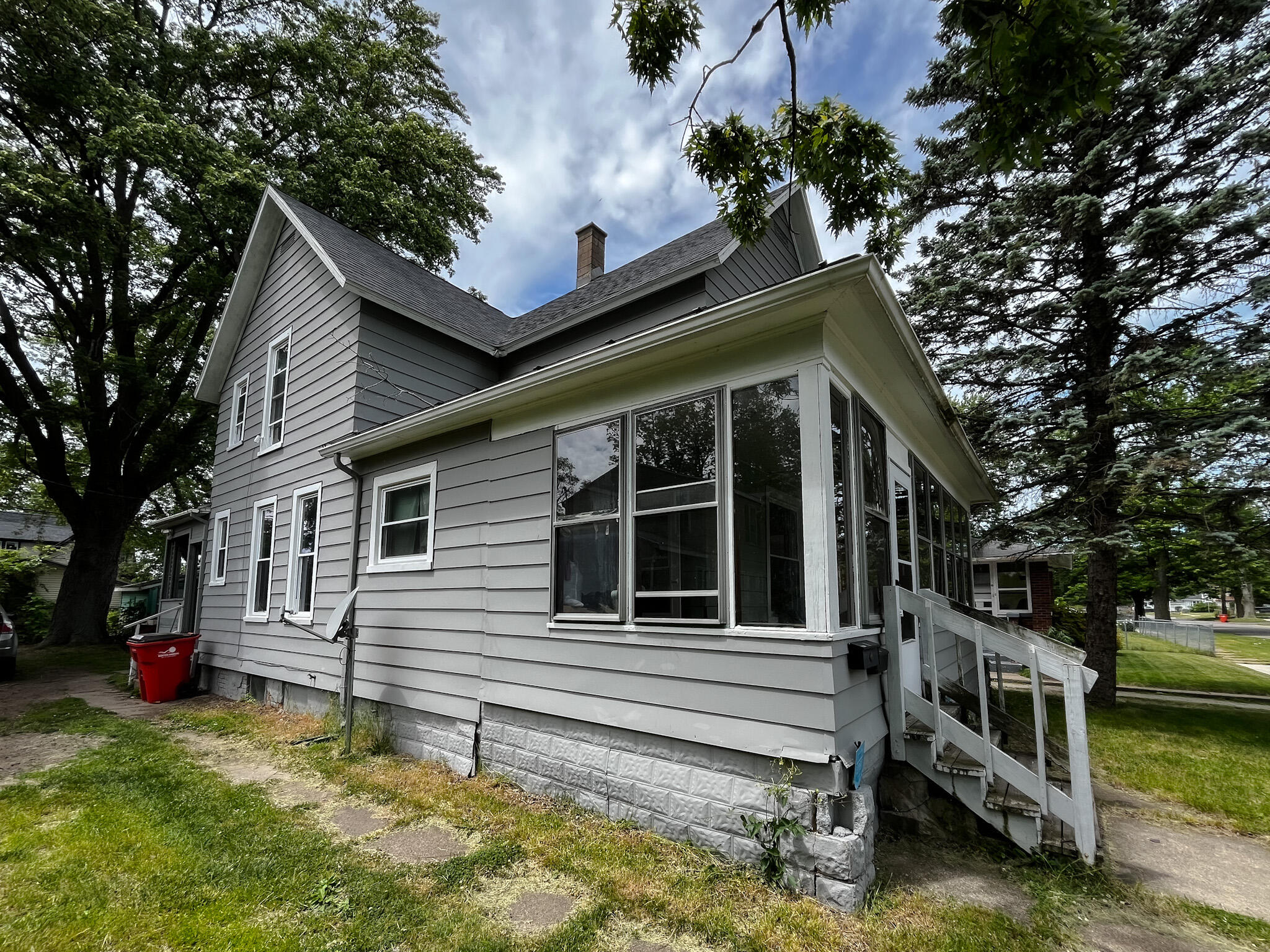 774 Lavette Avenue Benton Harbor MI 49022