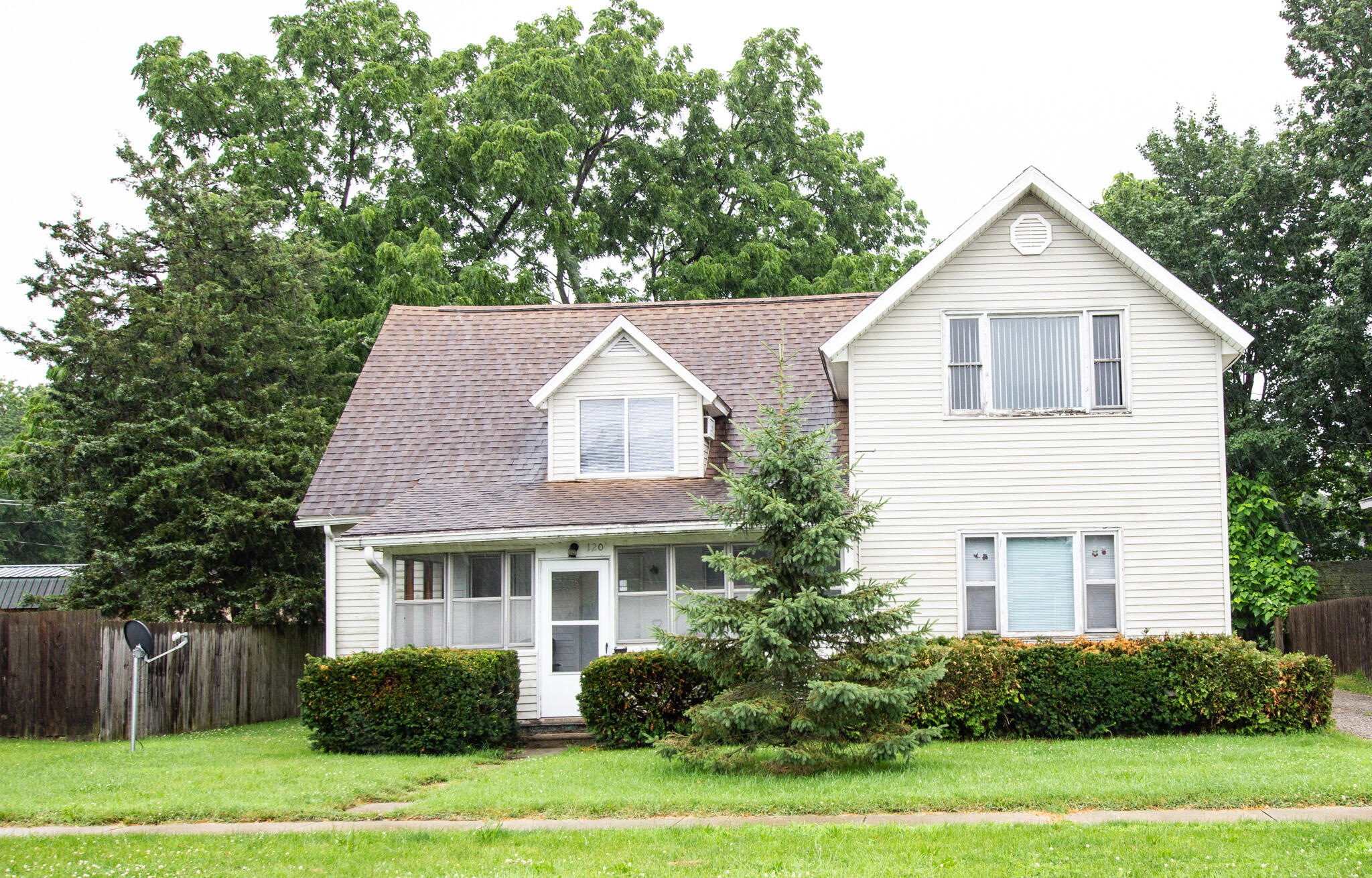 120 E Railroad Street Dowagiac MI 49047