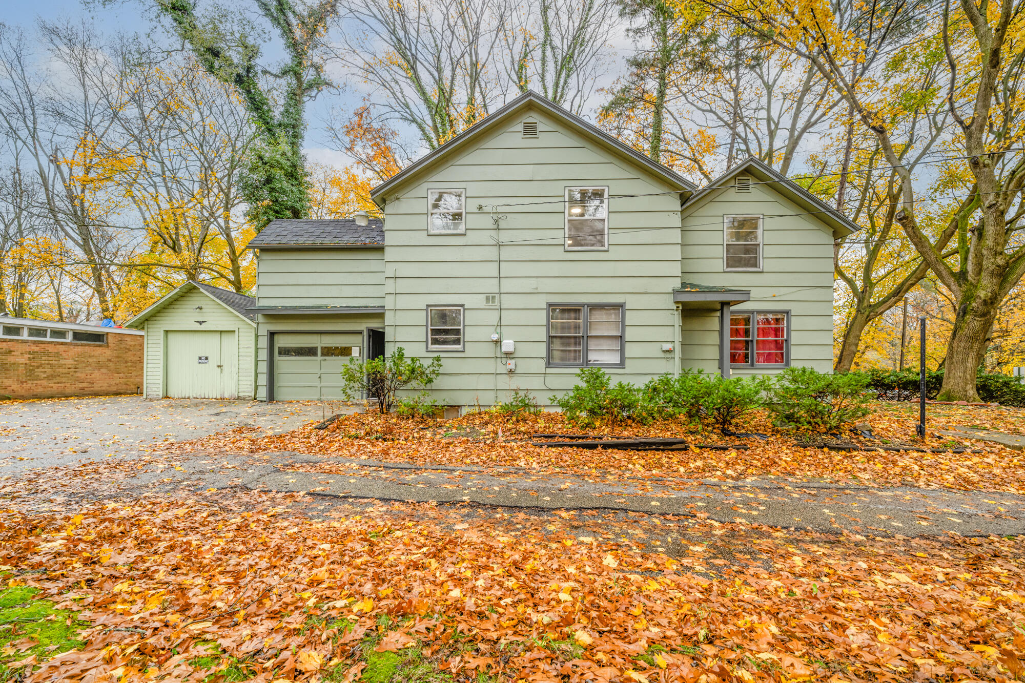 1298 Colfax Avenue Benton Harbor MI 49022