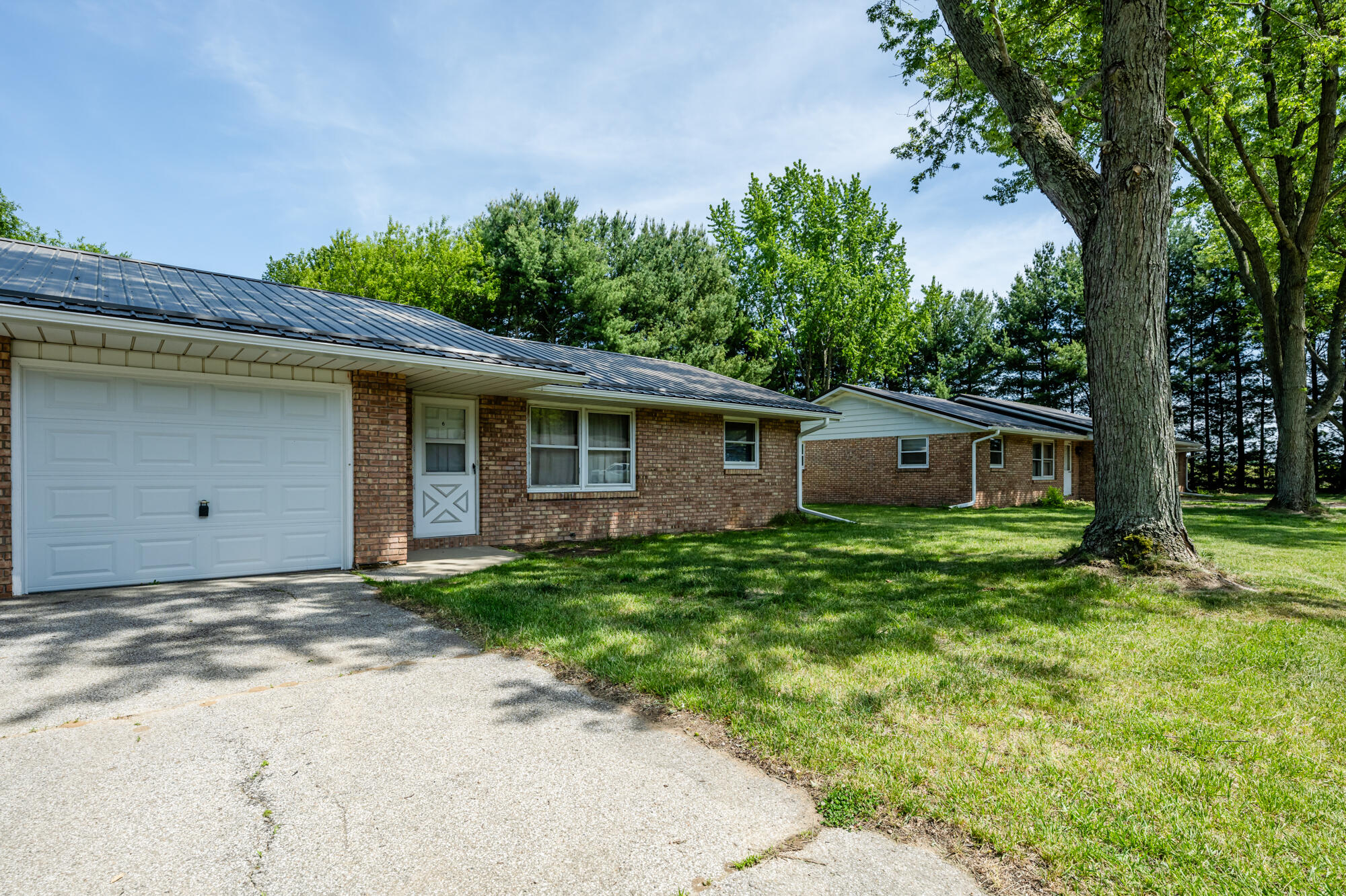 6834 E Napier Avenue Benton Harbor MI 49022