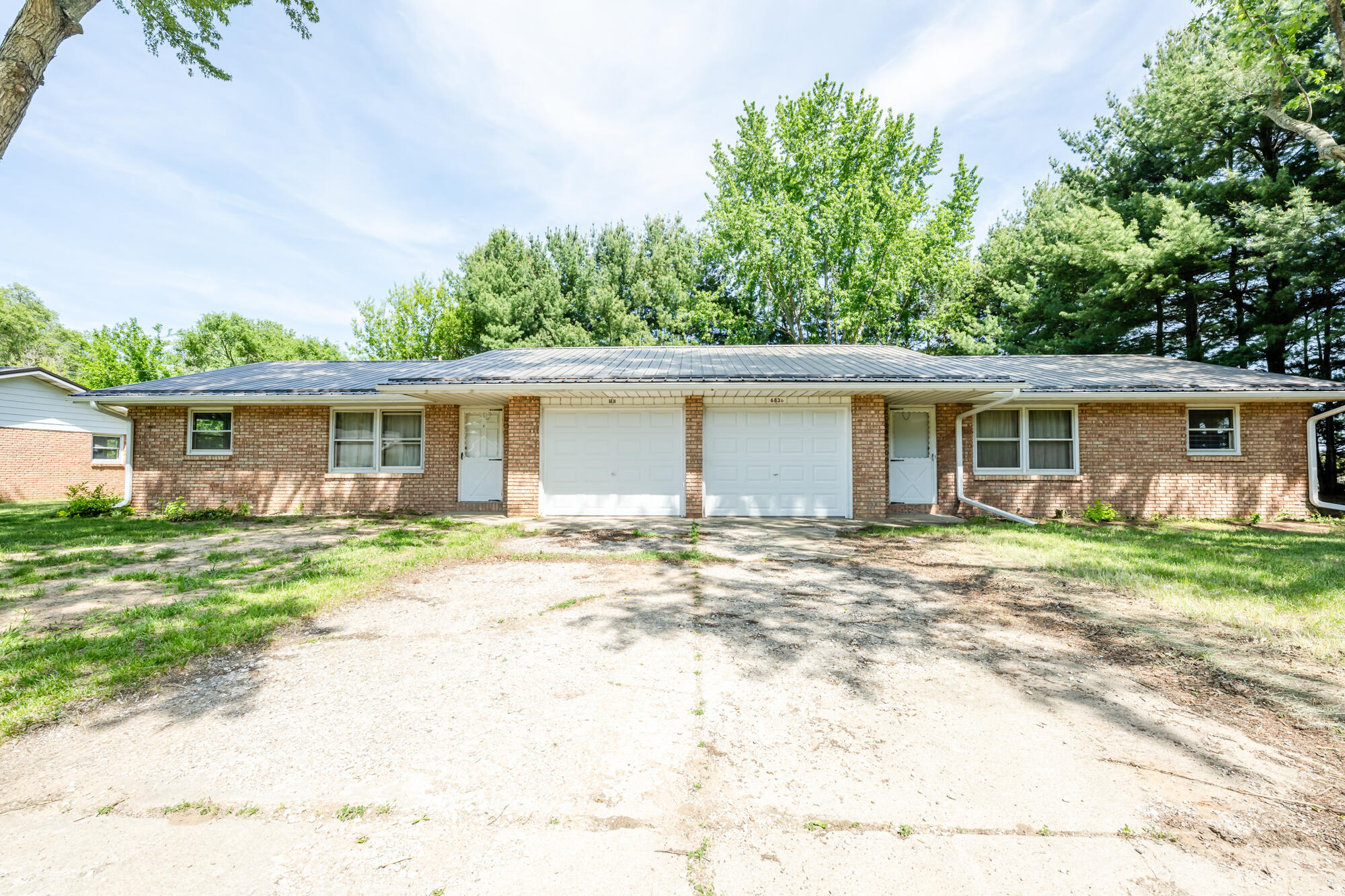 6834 E Napier Avenue Benton Harbor MI 49022