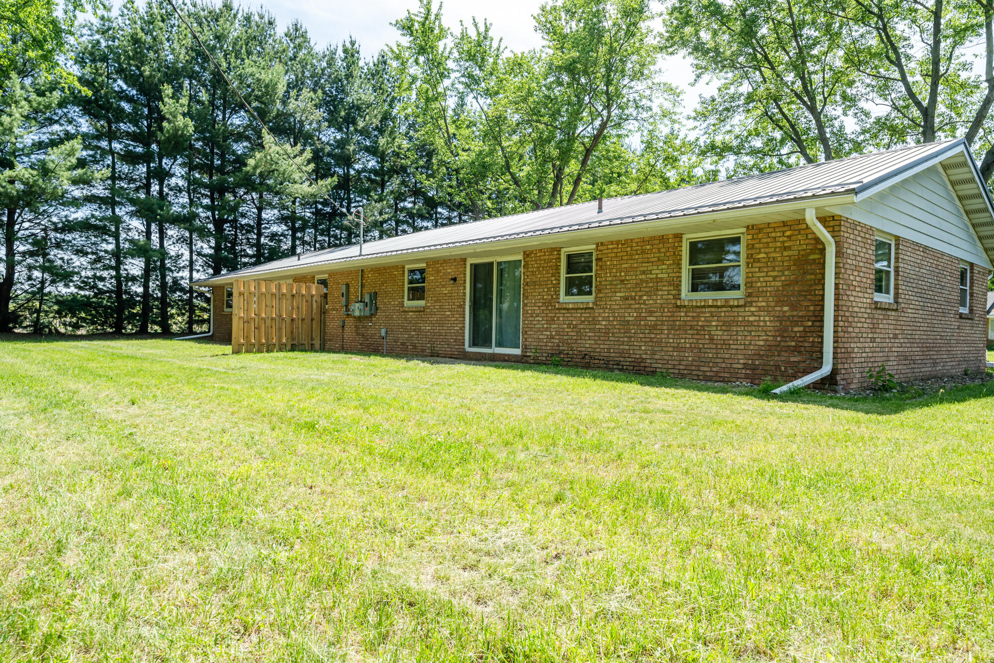 6834 E Napier Avenue Benton Harbor MI 49022