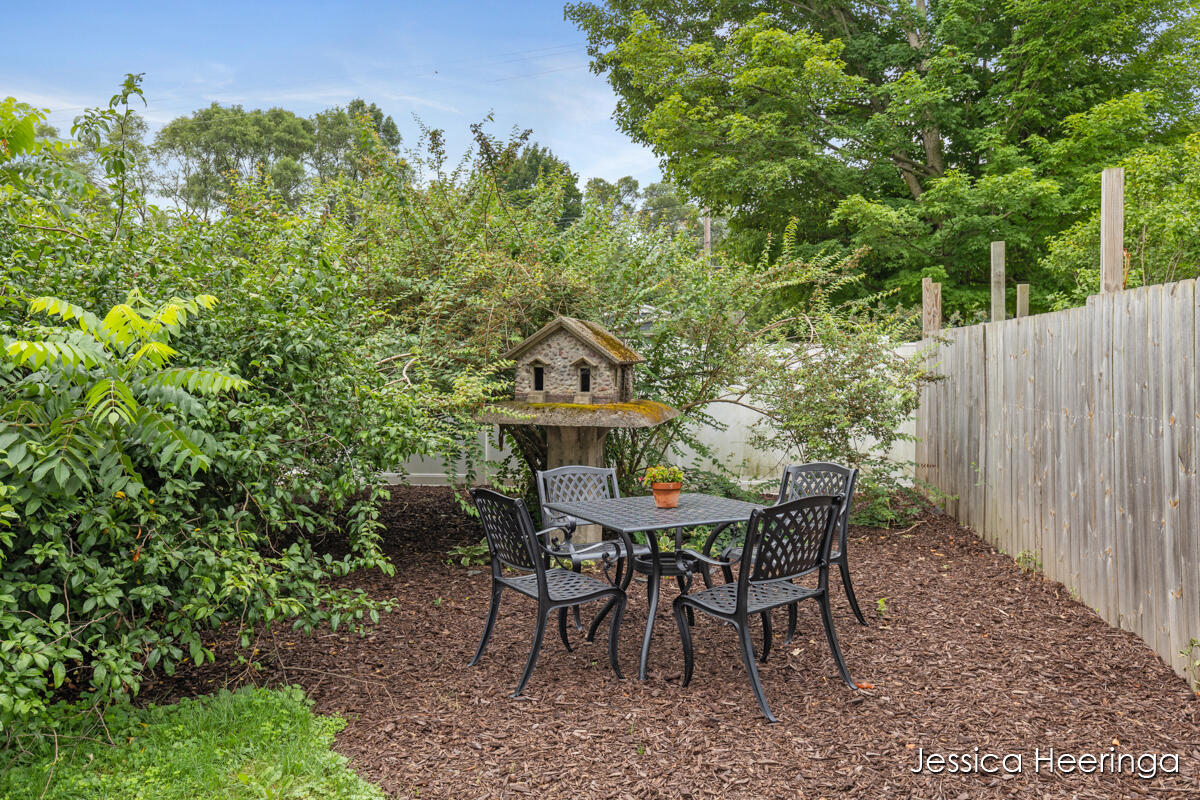 29 W Division Street NE Rockford MI 49341